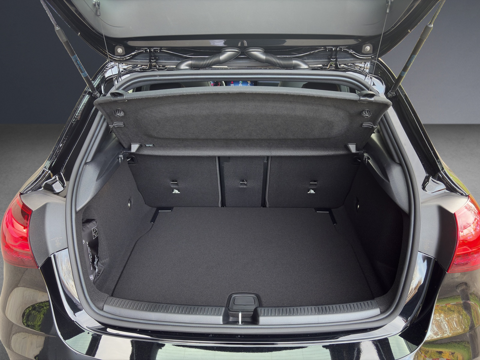 MERCEDES-BENZ A 220 d 8G-DCT-image-7
