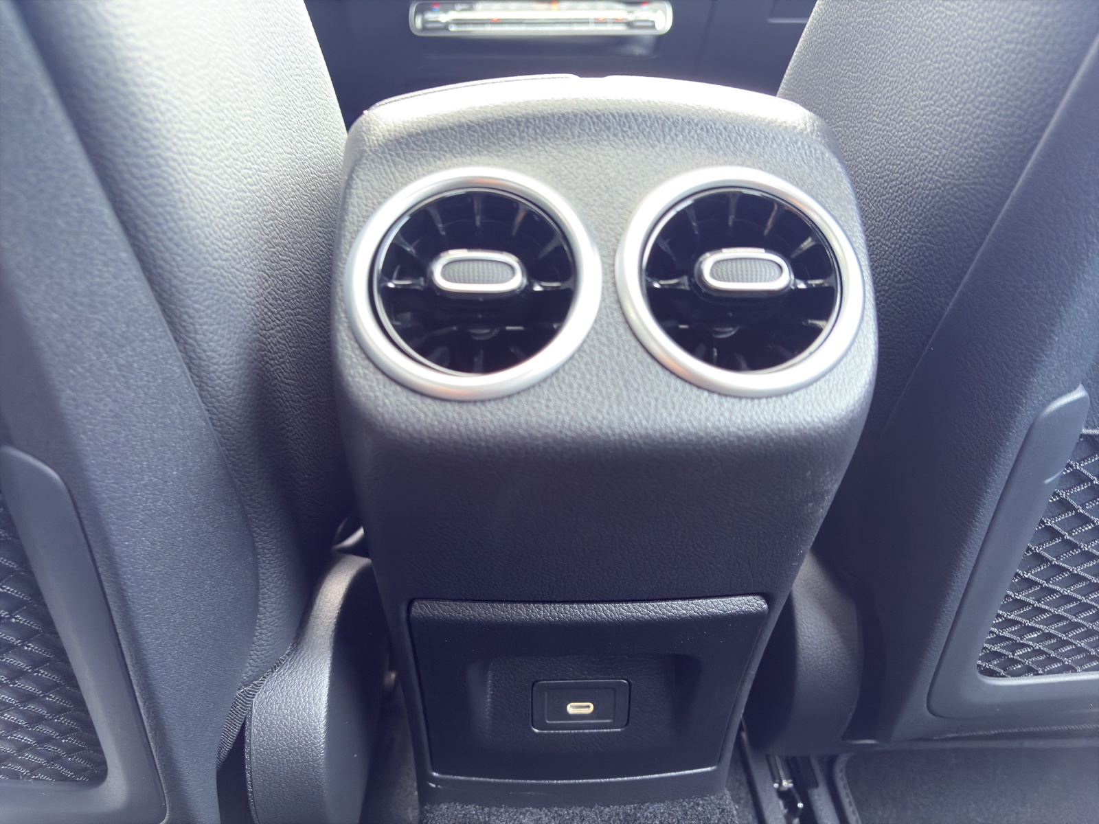 MERCEDES-BENZ A 220 d 8G-DCT-image-15