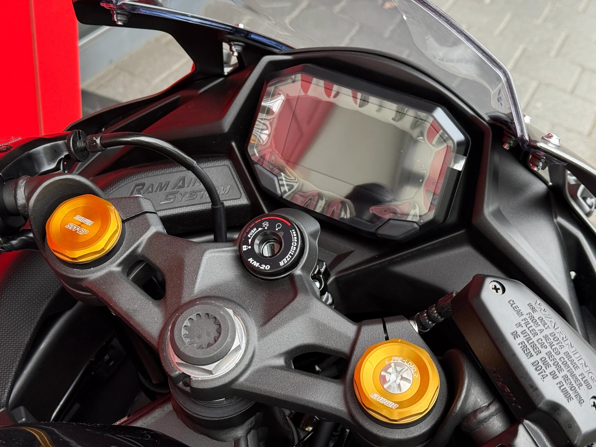 KAWASAKI Ninja ZX-4RR-image-4