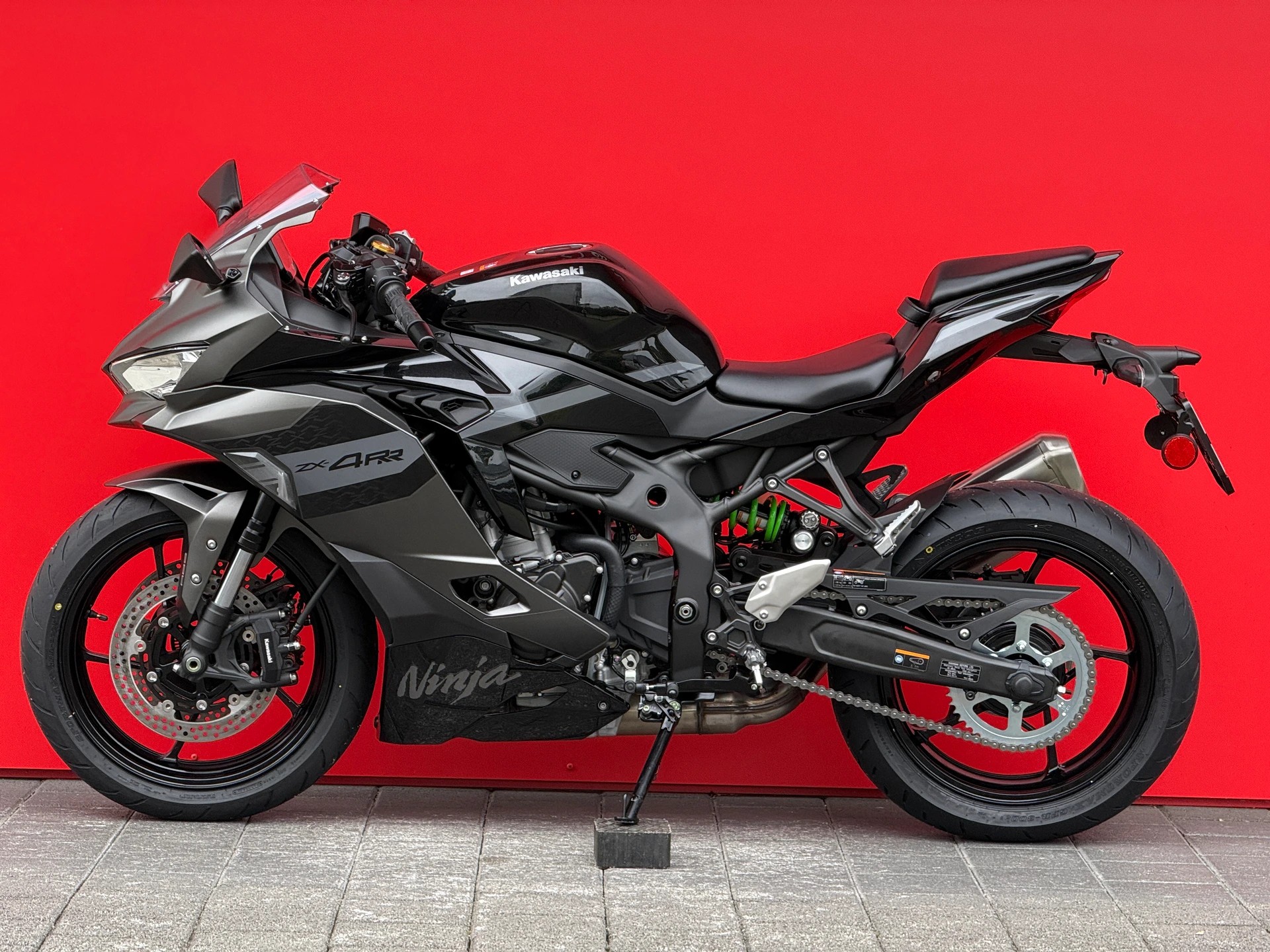 KAWASAKI Ninja ZX-4RR-image-7