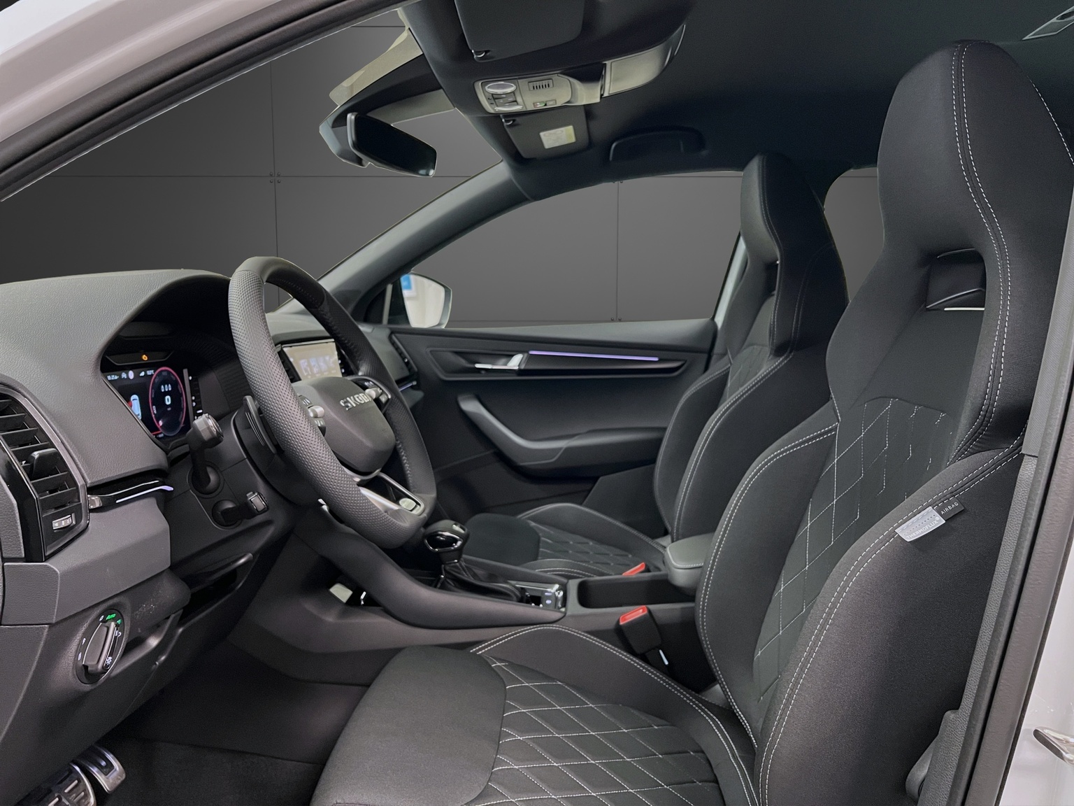 SKODA Karoq 1.5 TSI SportLine DSG-image-5