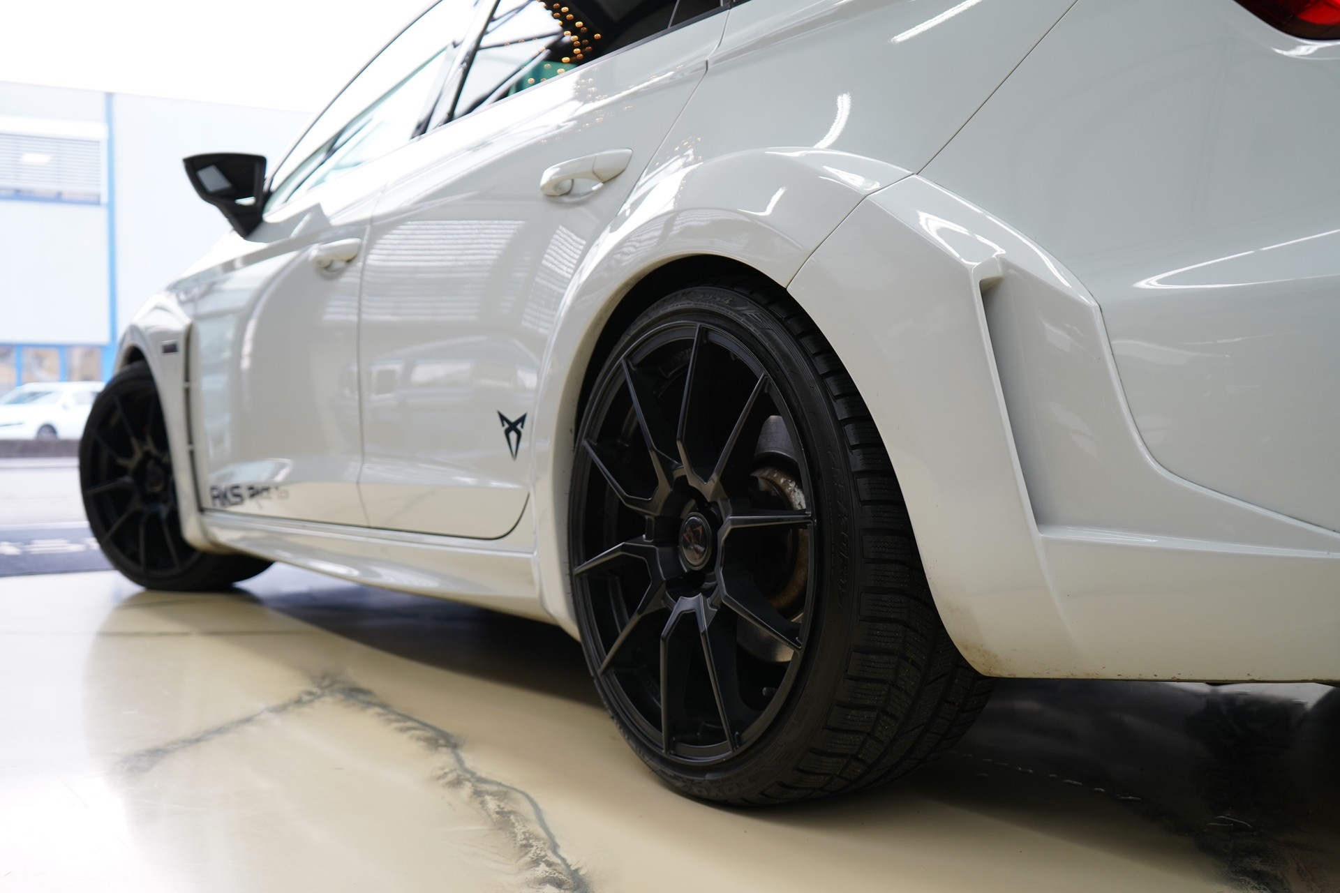 SEAT Leon ST 2.0 TSI Cupra 280 DSG / JE Design- Wide Body* Grail Auspuff*-image-7