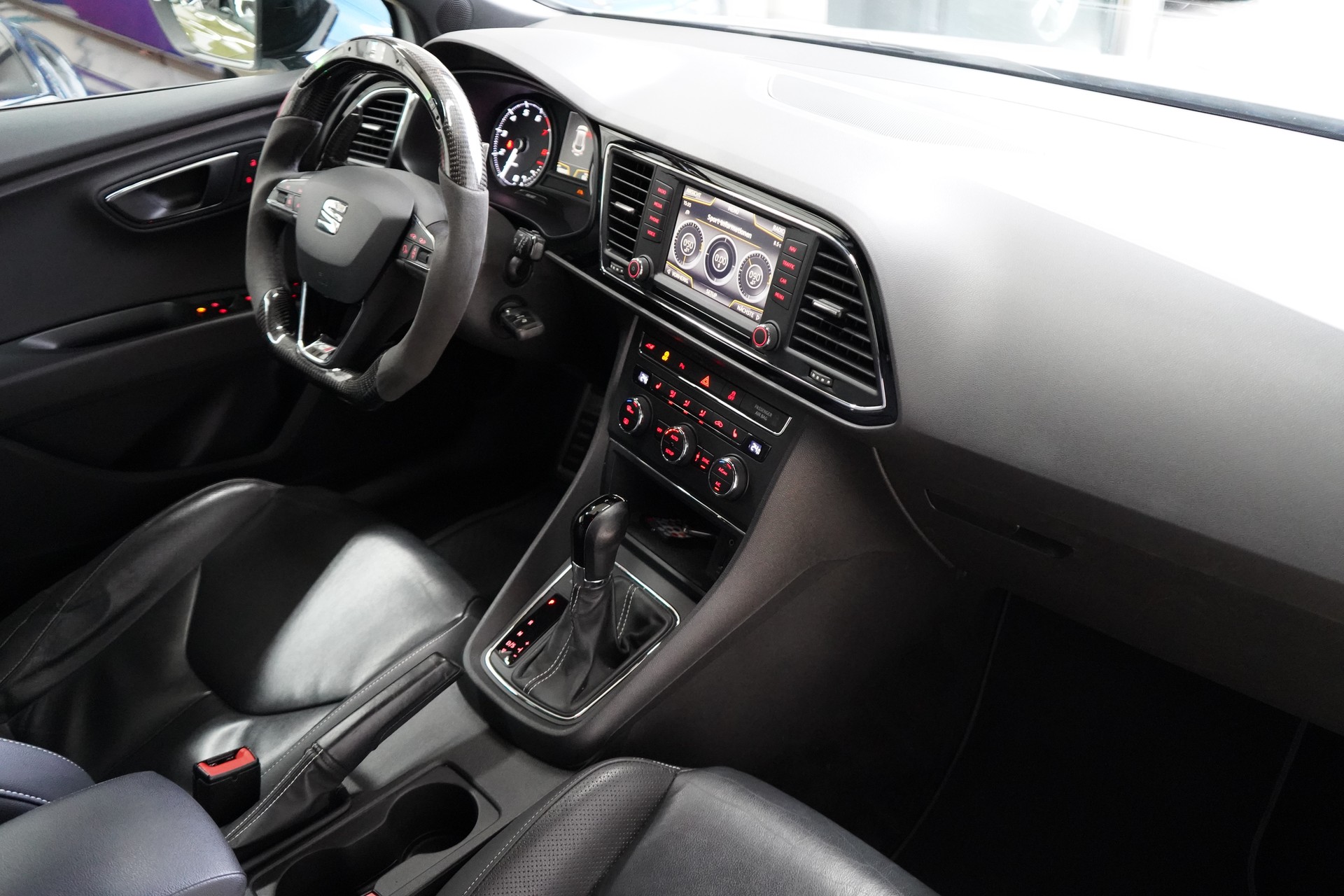 SEAT Leon ST 2.0 TSI Cupra 280 DSG / JE Design- Wide Body* Grail Auspuff*-image-29