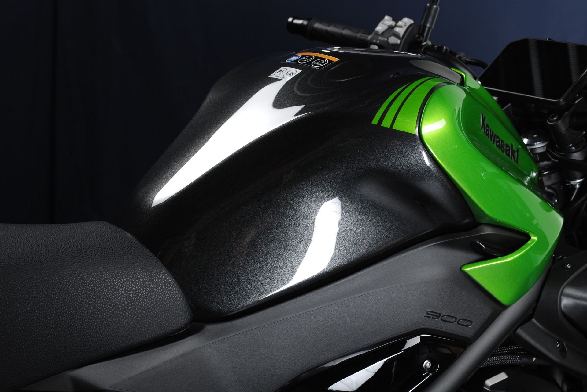 KAWASAKI Z 900 (70kW) MY26-showroom-element-2