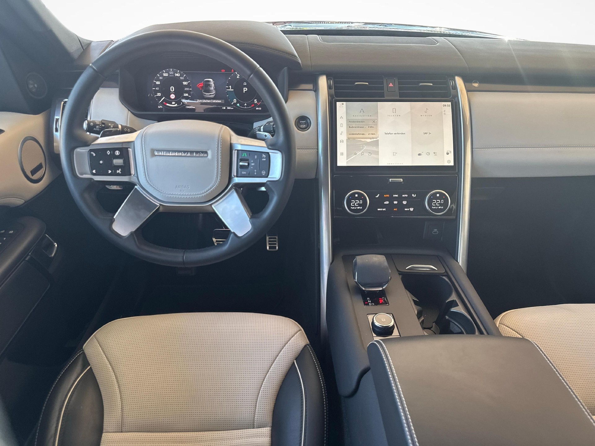 LAND ROVER Discovery 3.0 D I6 300 Metropolitan Edition-image-8