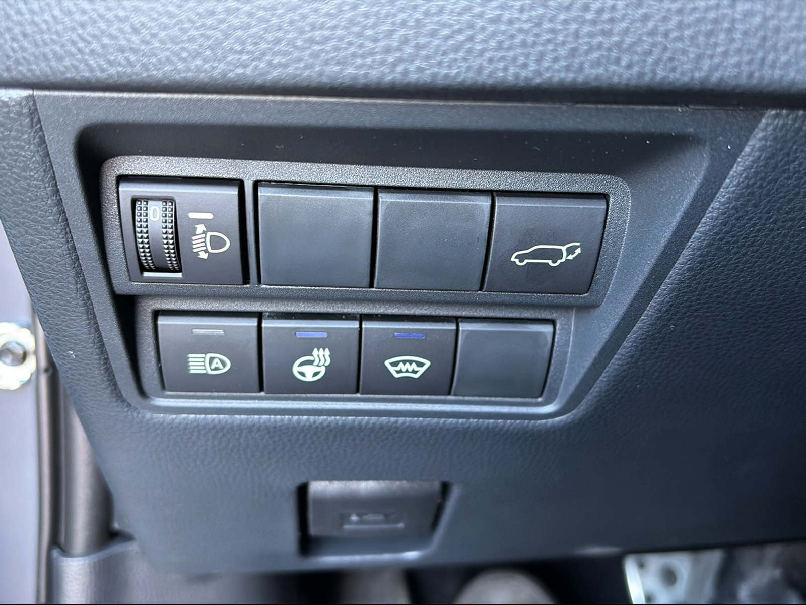TOYOTA Yaris Cross 1.5 GR Sport e-CVT-image-13