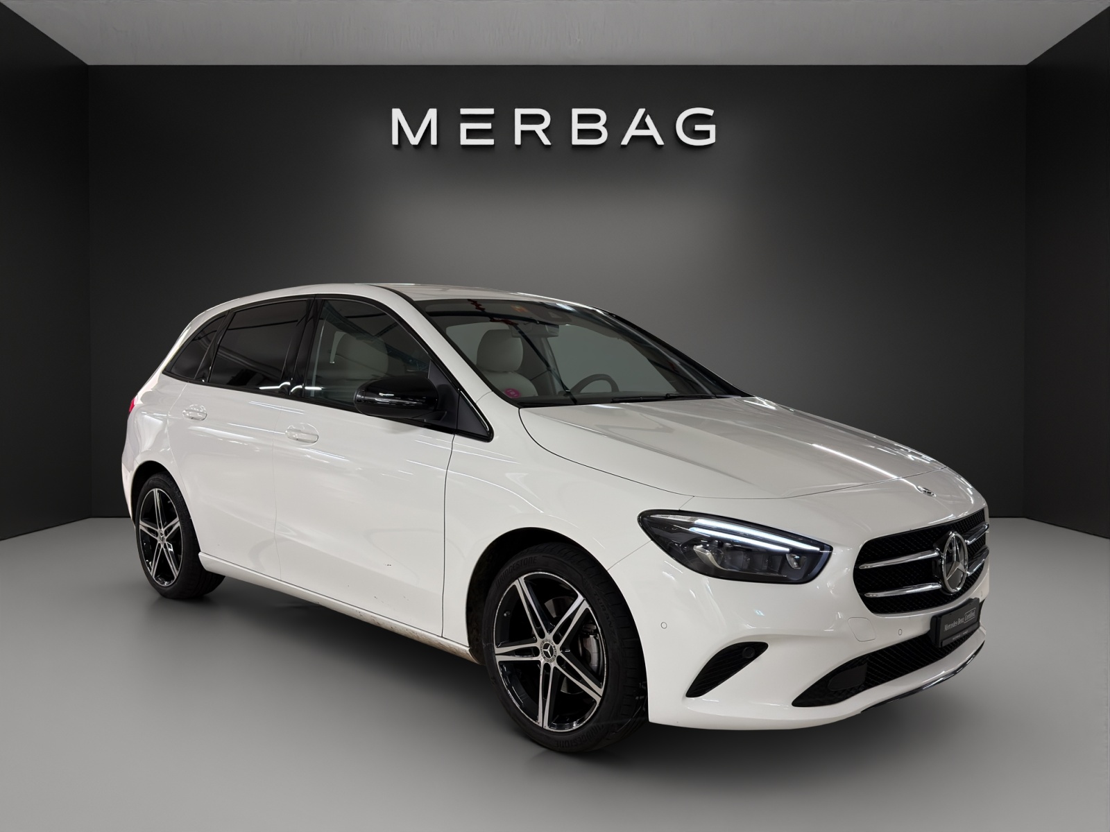 MERCEDES-BENZ B 200 Night Star-image-0