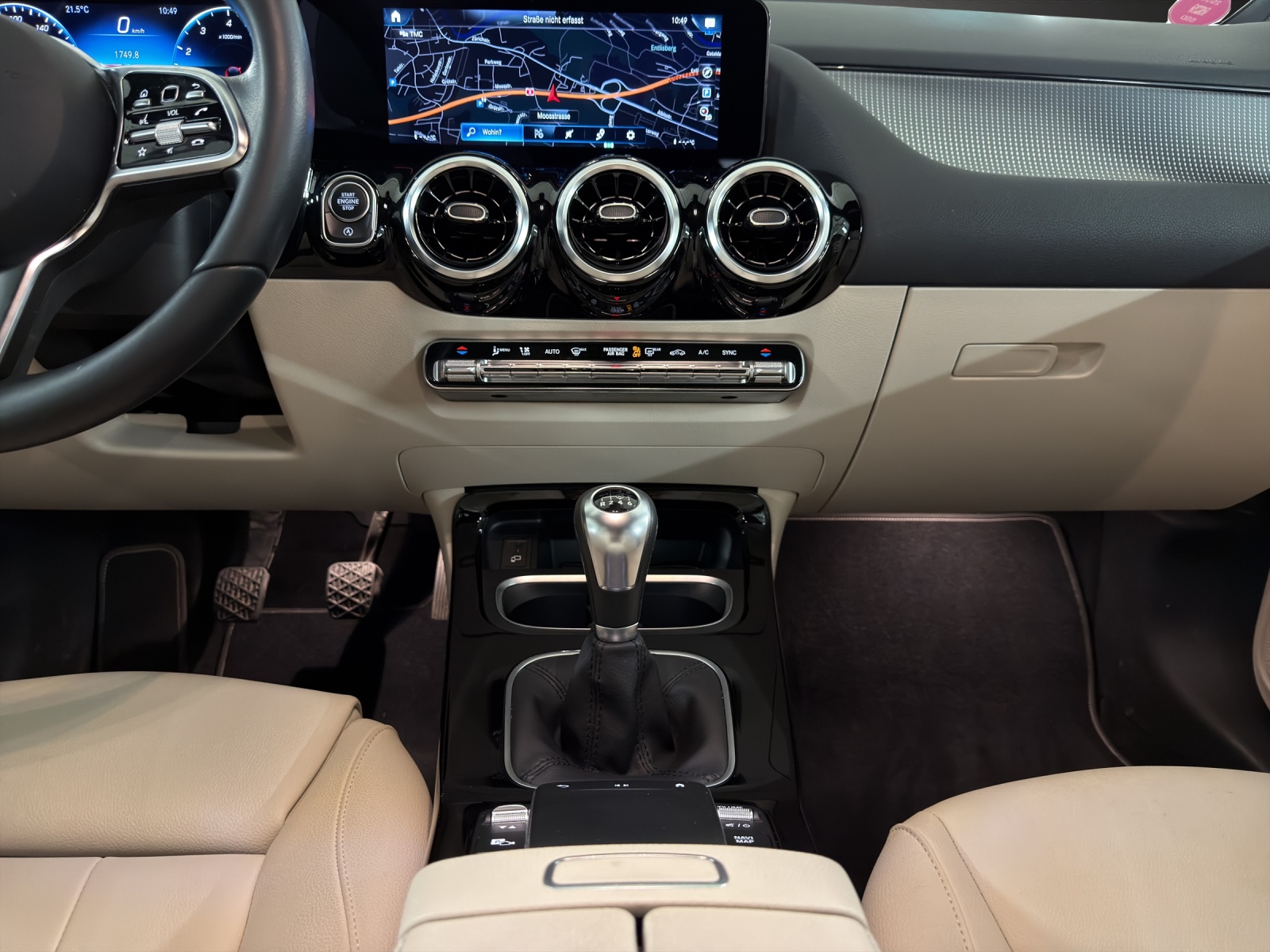 MERCEDES-BENZ B 200 Night Star-image-9