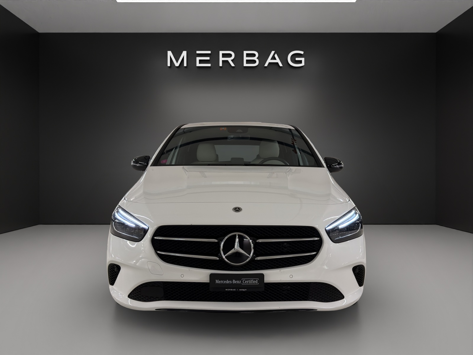 MERCEDES-BENZ B 200 Night Star-image-1