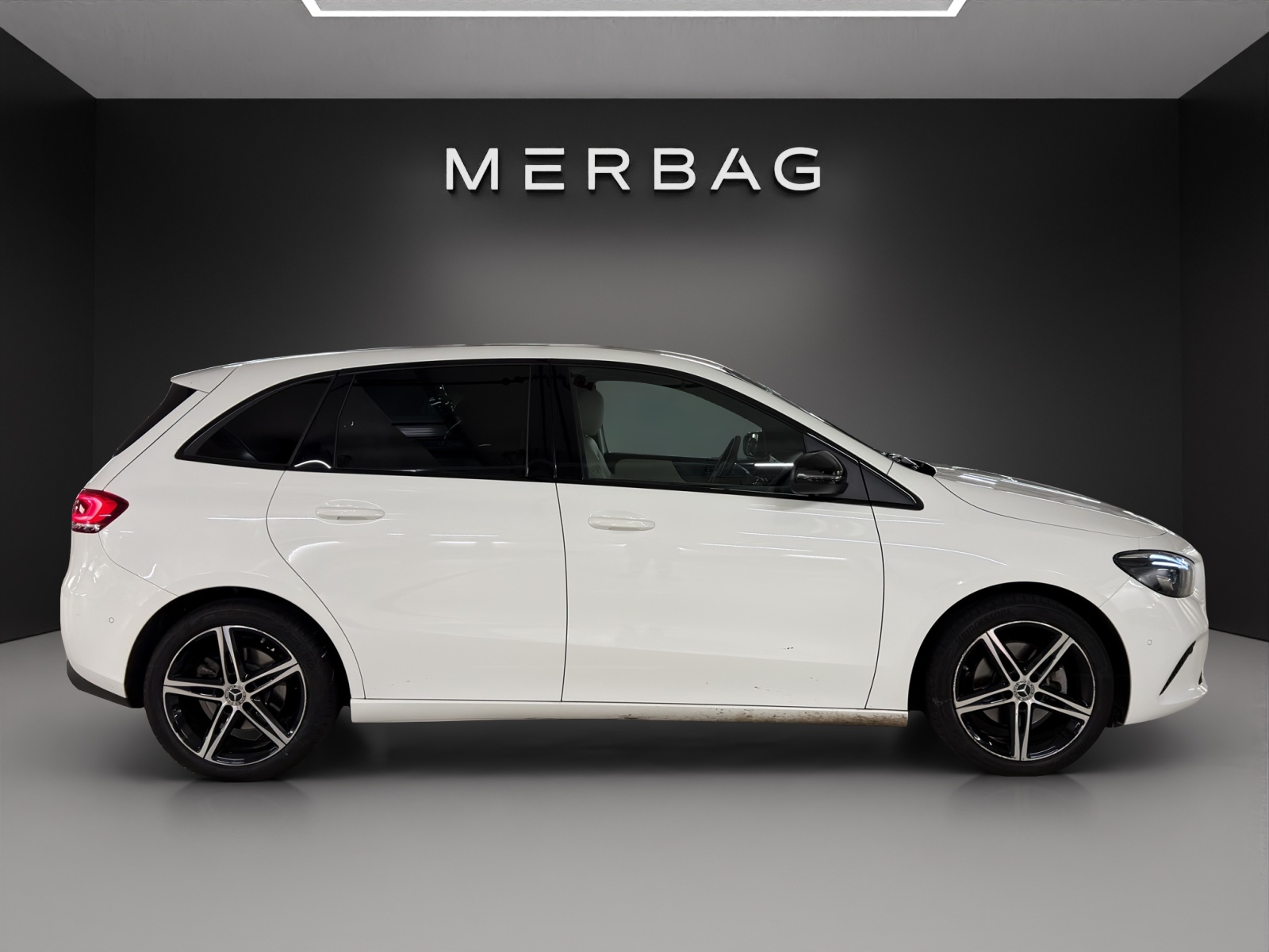 MERCEDES-BENZ B 200 Night Star-image-7