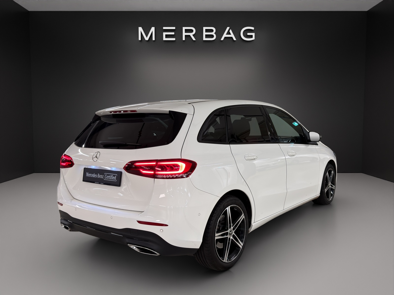 MERCEDES-BENZ B 200 Night Star-image-6