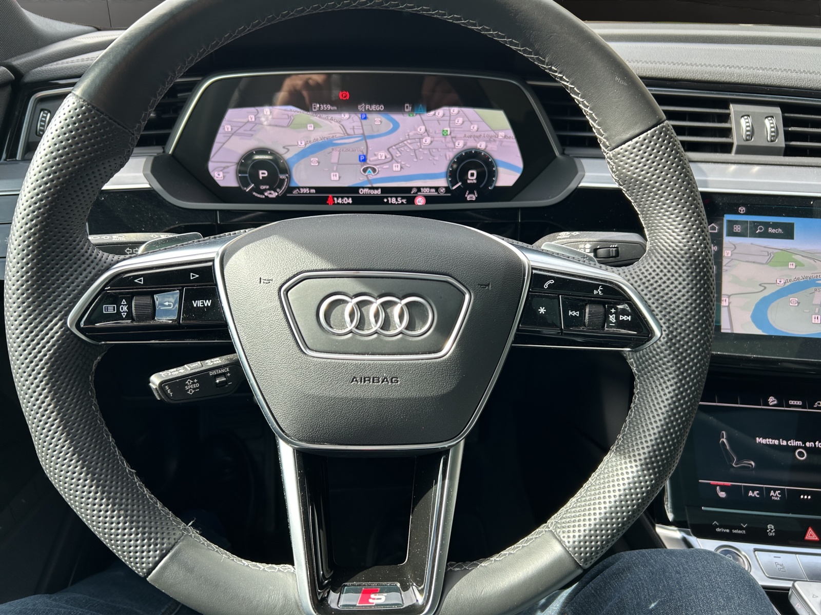 AUDI e-tron 55 Sportback S Line quattro-image-9