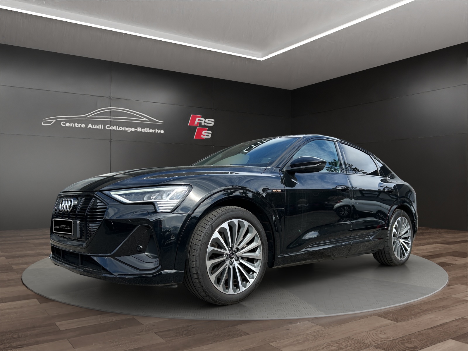 AUDI e-tron 55 Sportback S Line quattro-image-0