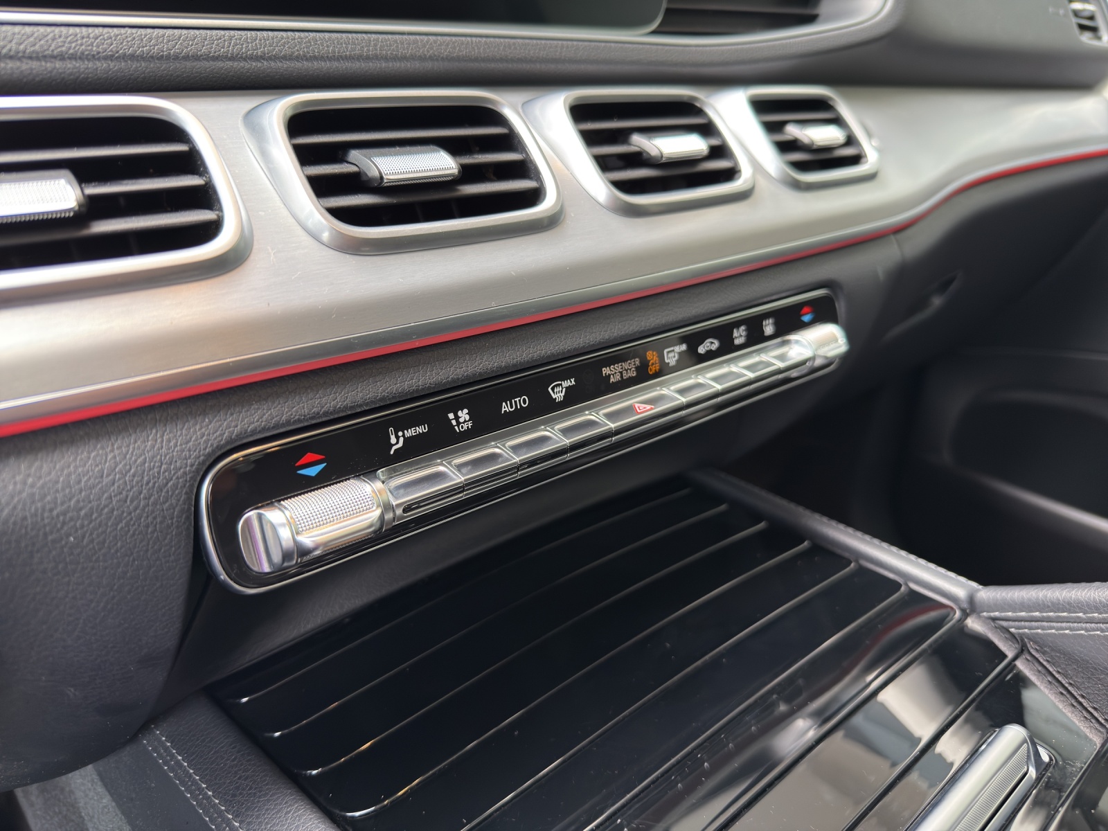 MERCEDES-BENZ GLE 450 4Matic AMG Line 9G-Tronic-image-14
