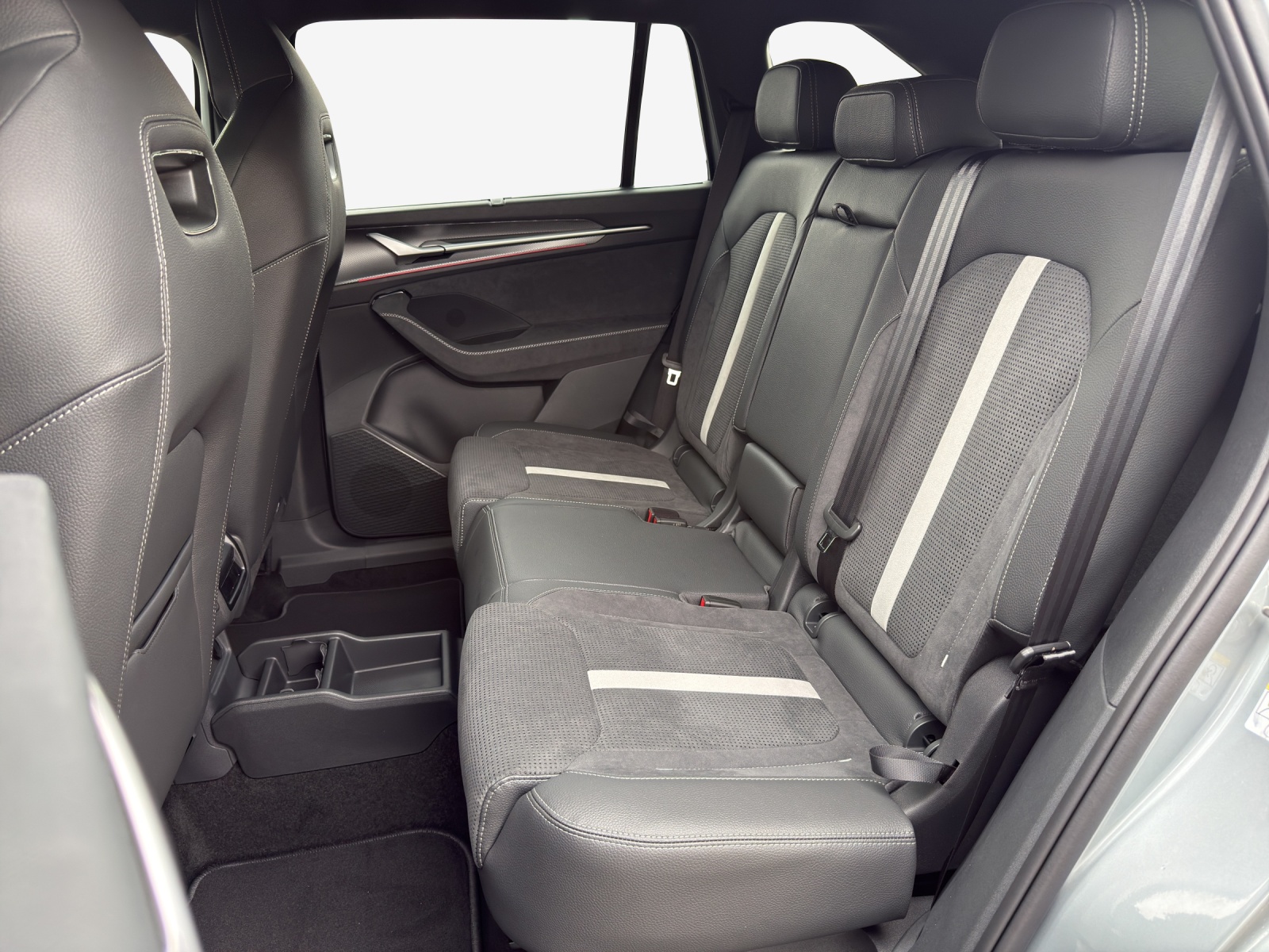 SKODA Kodiaq 1.5 TSI PHEV Sportline-image-11