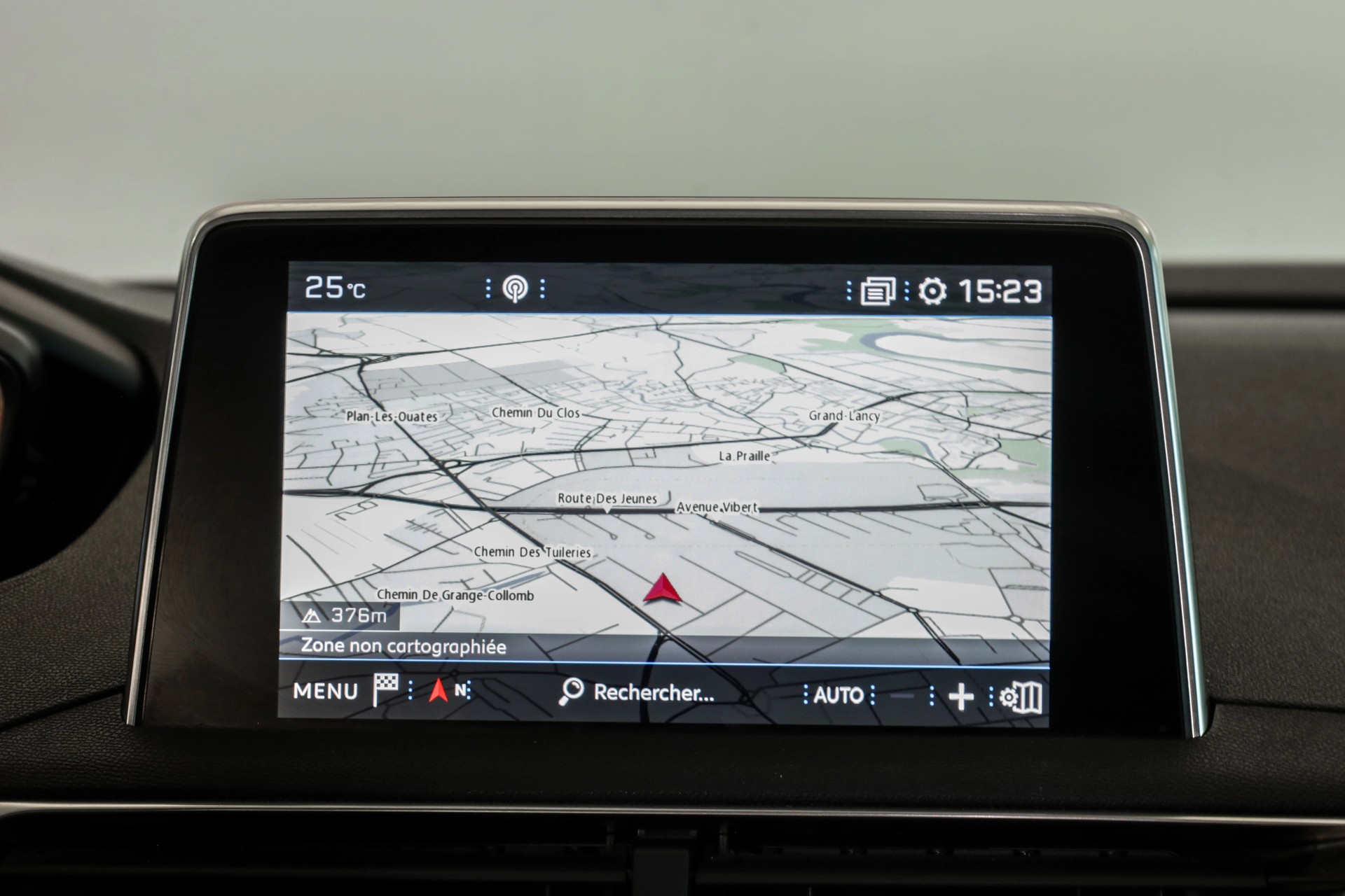 PEUGEOT 5008 2.0 BlueHDi Allure-image-12