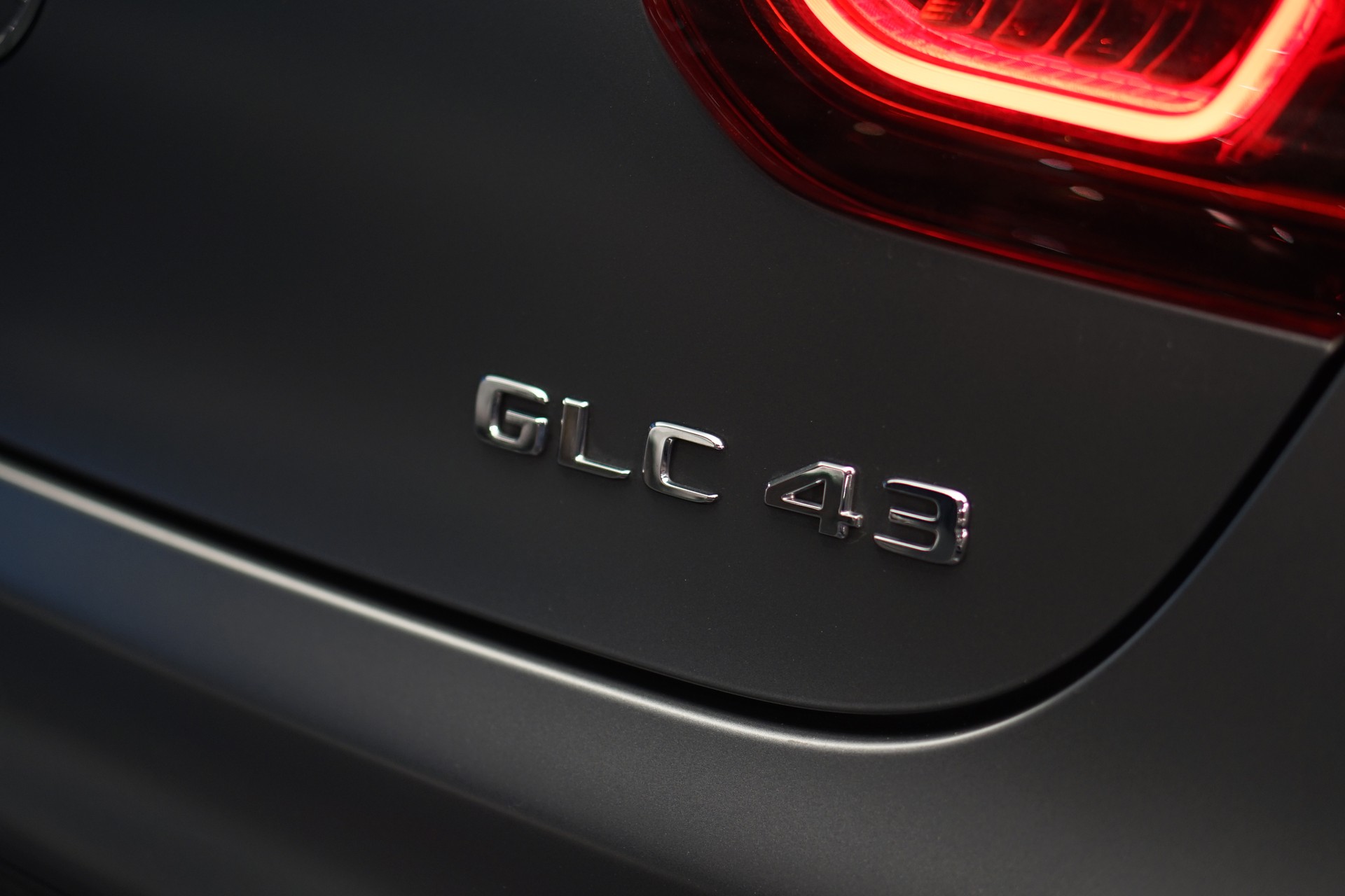 MERCEDES-BENZ GLC Coupé 43 AMG 4Matic 9G-Tronic *CH-Fahrzeug* *Mattlackierung*-image-38