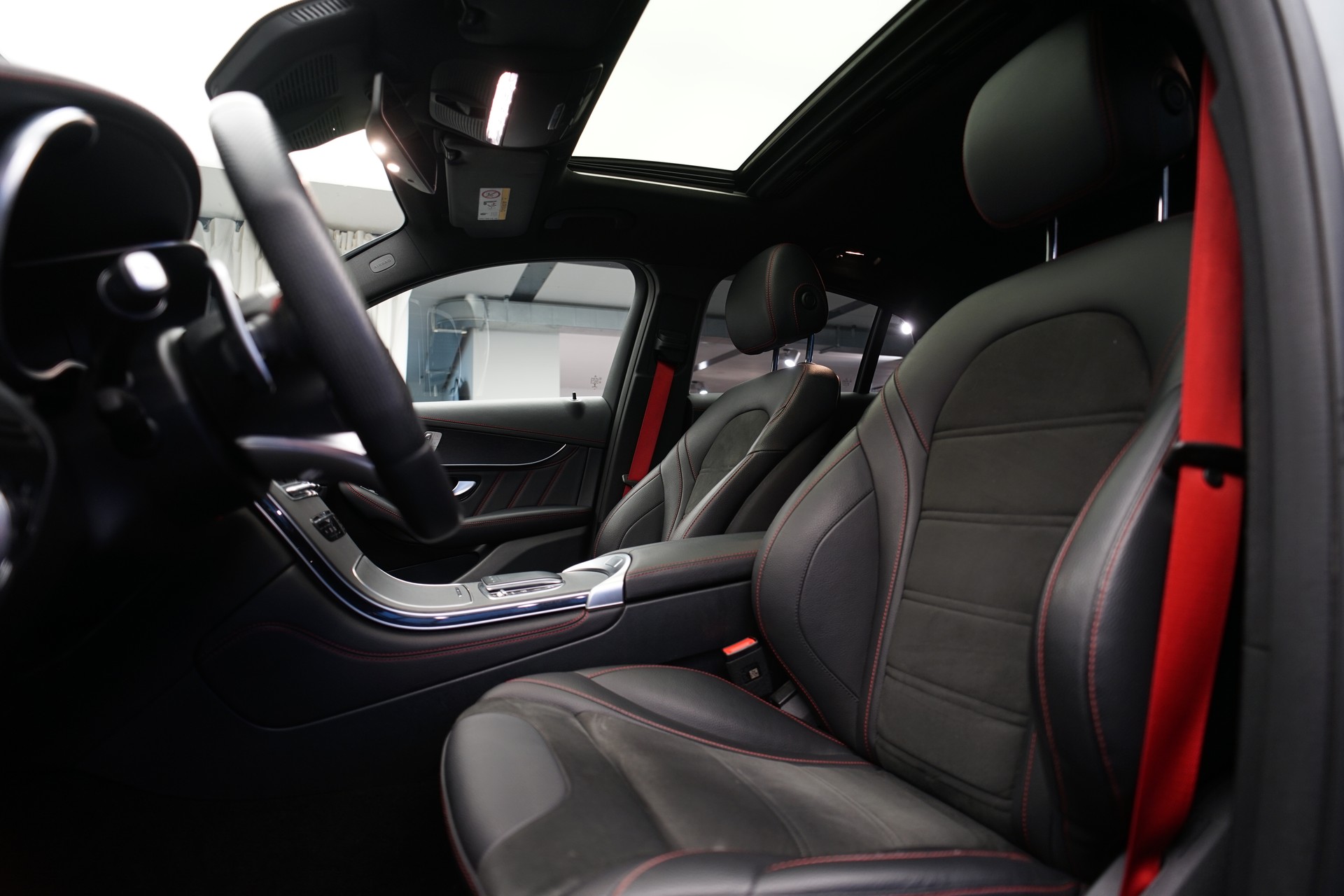 MERCEDES-BENZ GLC Coupé 43 AMG 4Matic 9G-Tronic *CH-Fahrzeug* *Mattlackierung*-image-16