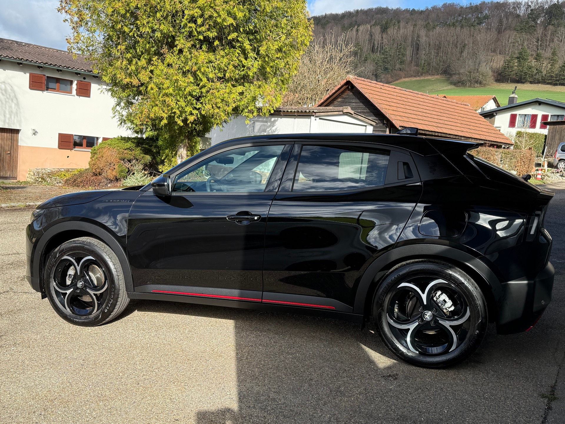ALFA ROMEO Junior 1.2 48V Hybrid Intensa SPECIALE / VENDUE VERKAUFT-image-4