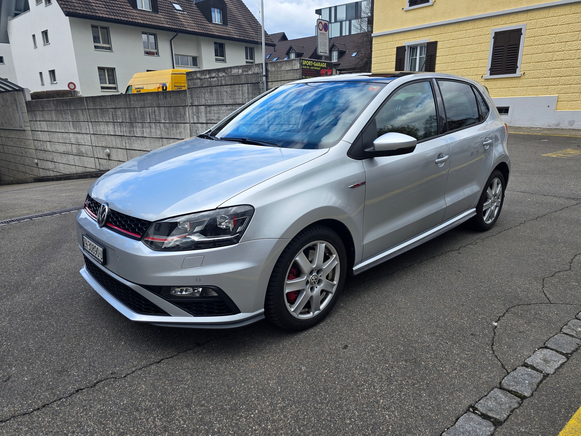 VW Polo 1.8 TSI GTI DSG-image-0