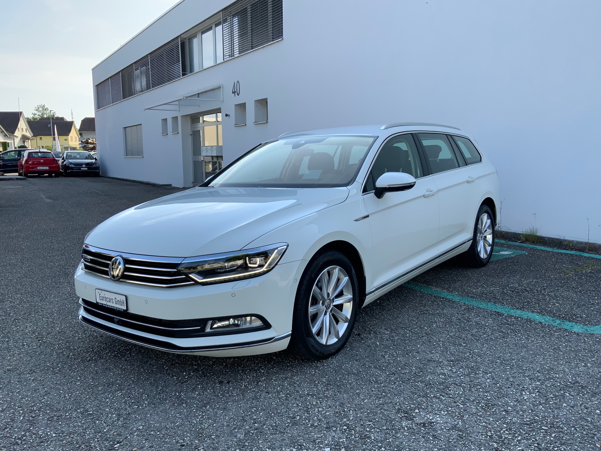 VW Passat Variant 2.0 TDI BMT Highline DSG 4Motion-image-0