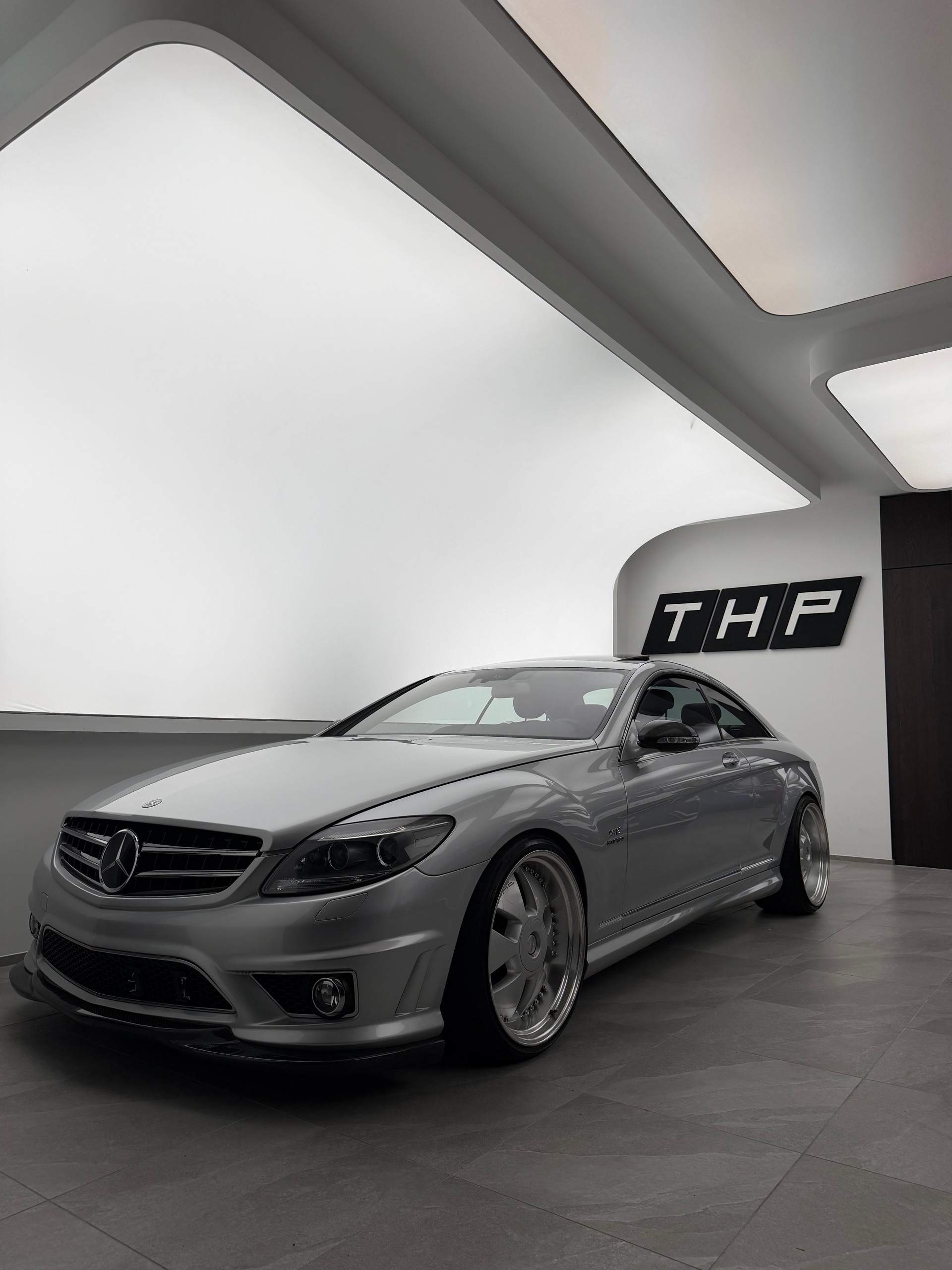 MERCEDES-BENZ CL 65 AMG-showroom-element-1