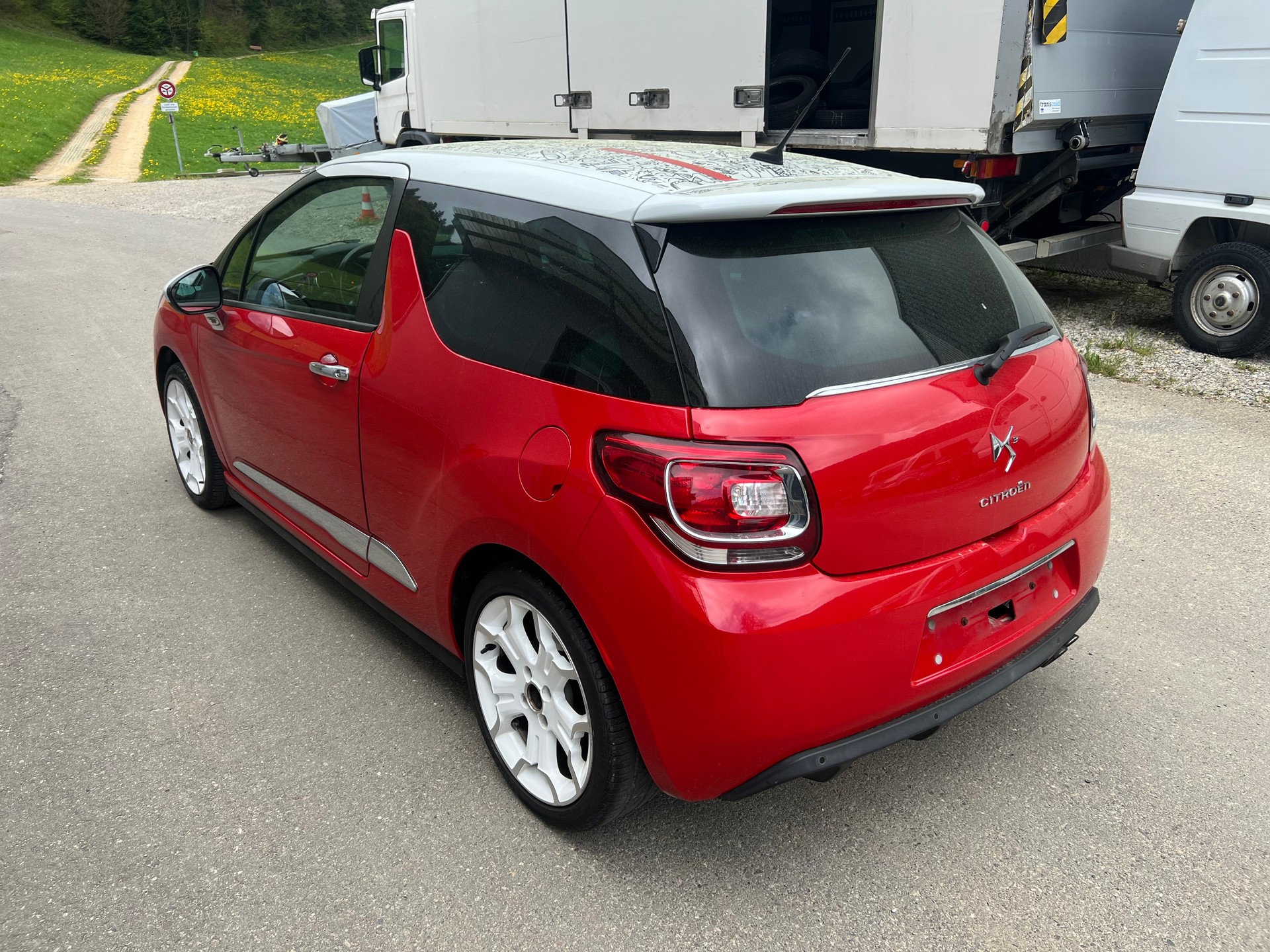 DS AUTOMOBILES DS3 1.6 THP Sport Chic-image-2