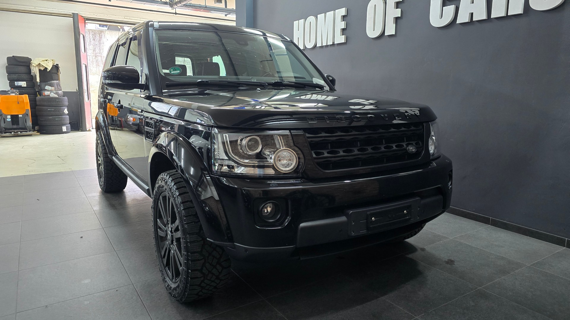 LAND ROVER Discovery 3.0 SDV6 HSE Automatic-image-16