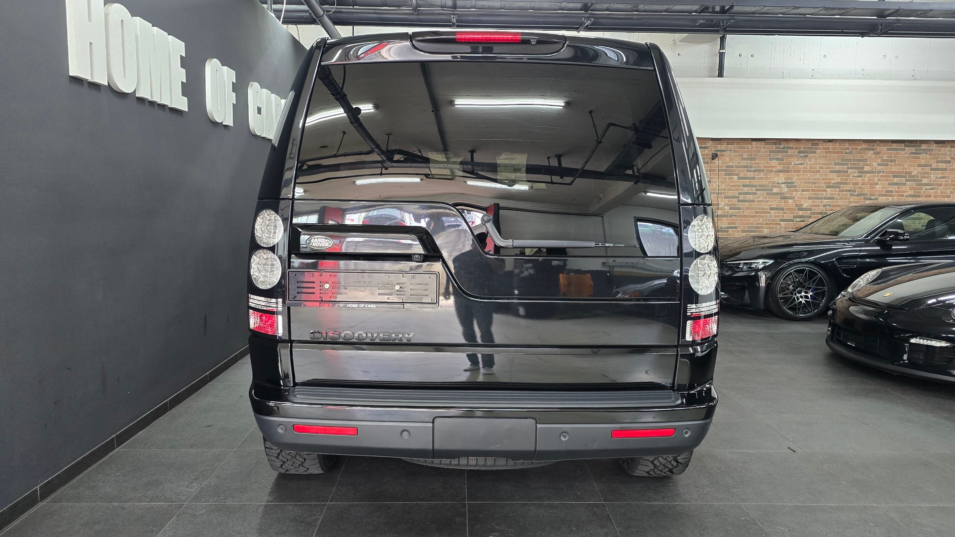 LAND ROVER Discovery 3.0 SDV6 HSE Automatic-image-8