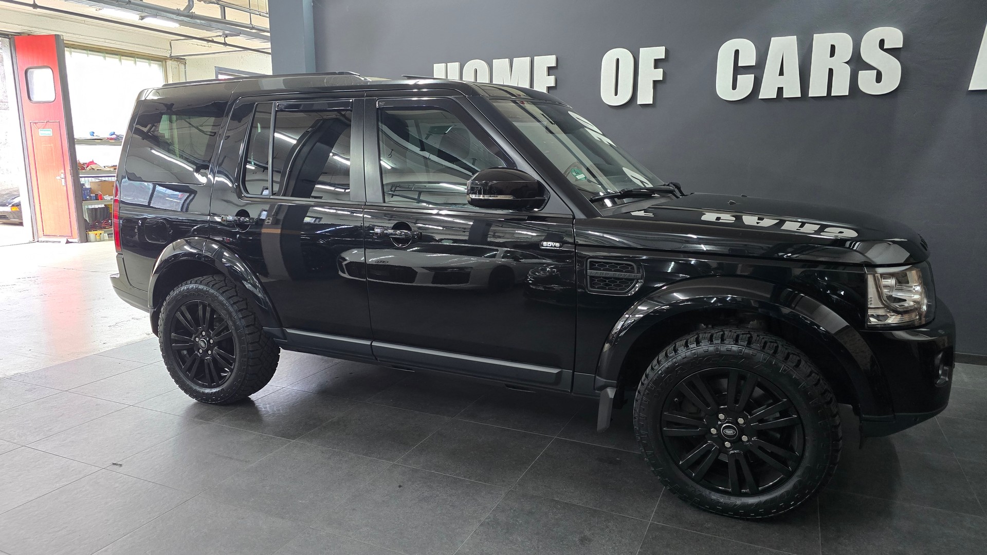 LAND ROVER Discovery 3.0 SDV6 HSE Automatic-image-13