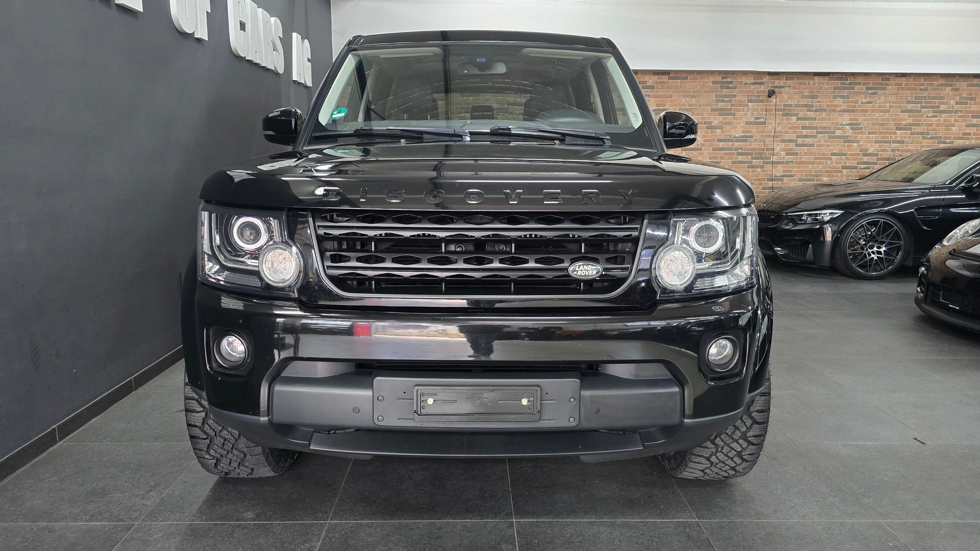 LAND ROVER Discovery 3.0 SDV6 HSE Automatic-image-17