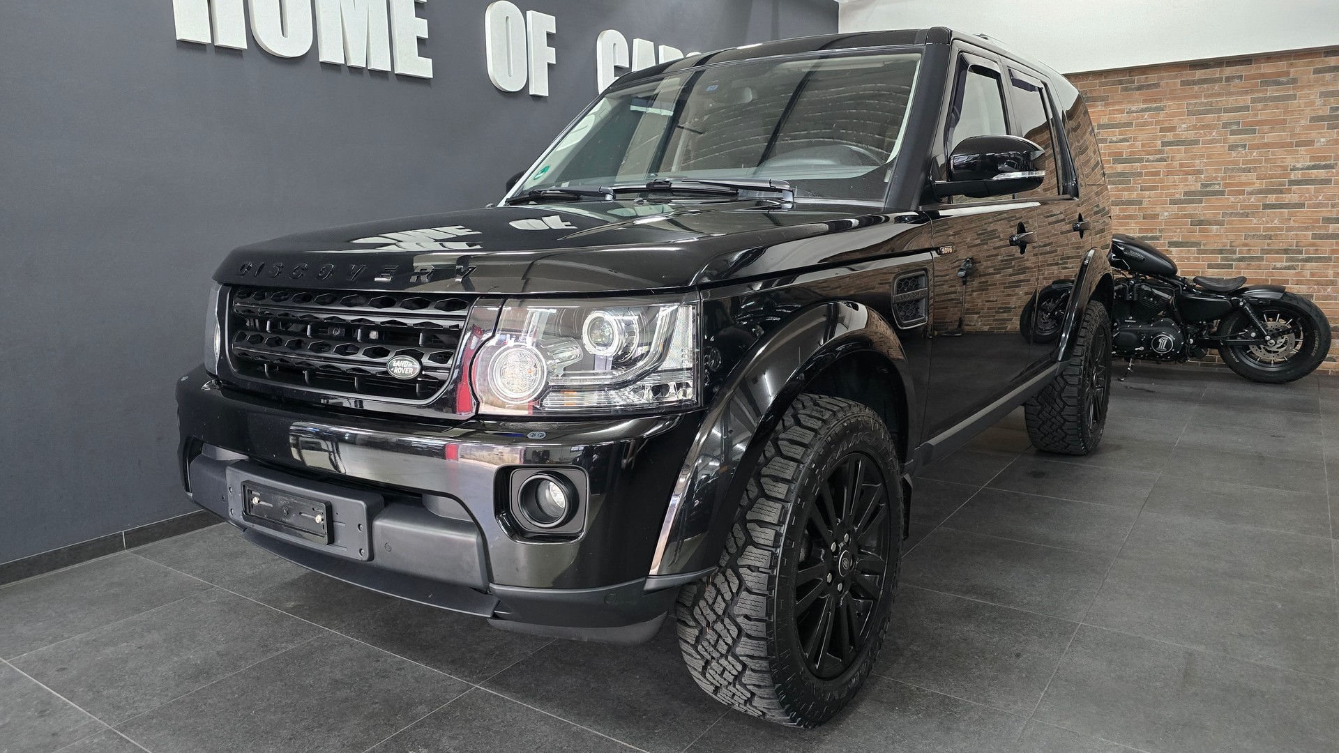 LAND ROVER Discovery 3.0 SDV6 HSE Automatic-image-1