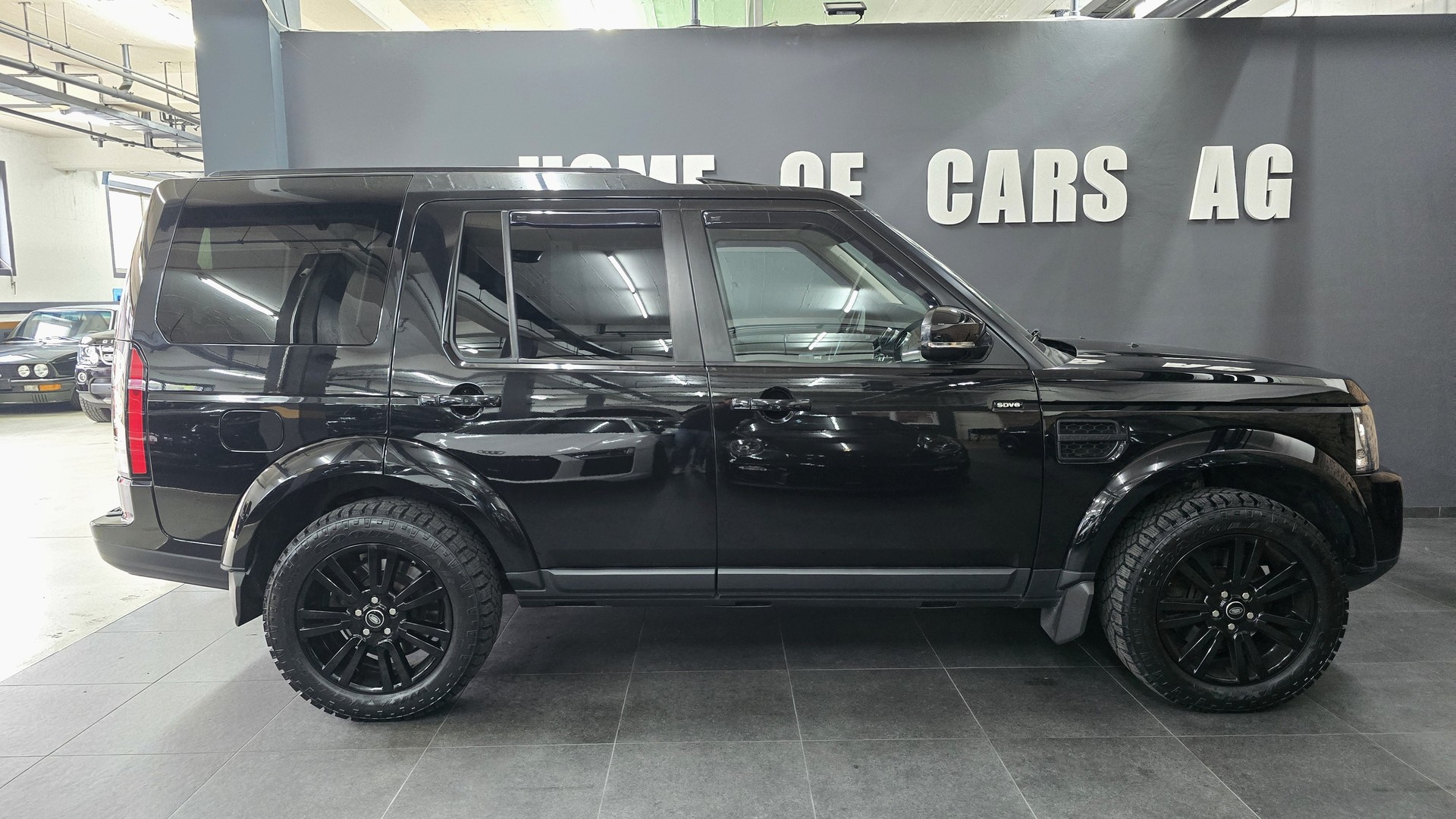 LAND ROVER Discovery 3.0 SDV6 HSE Automatic-image-12