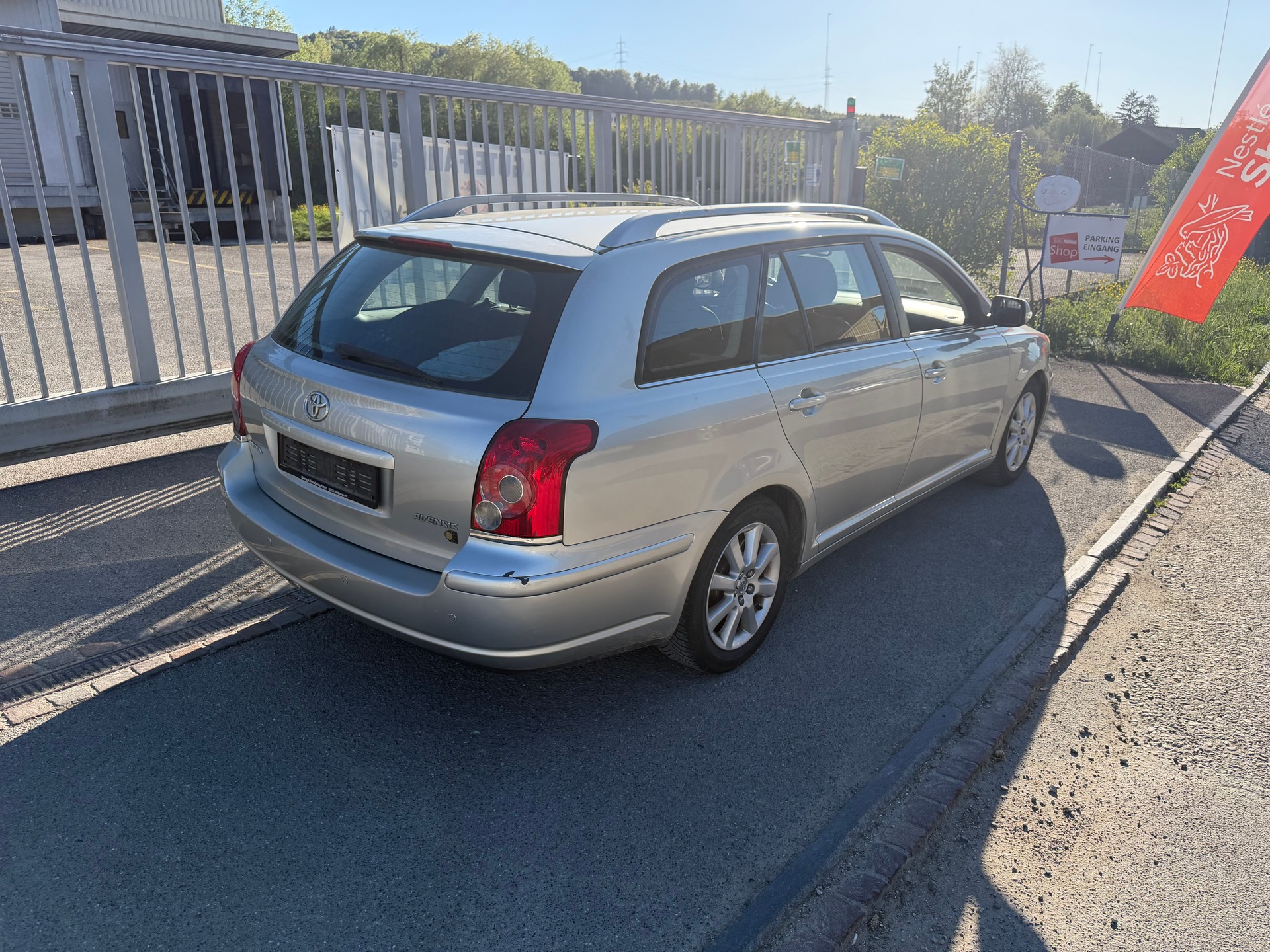 TOYOTA Avensis 2.4 D4 VVT-i Linea Sol Sportswagon T-Step5-image-2