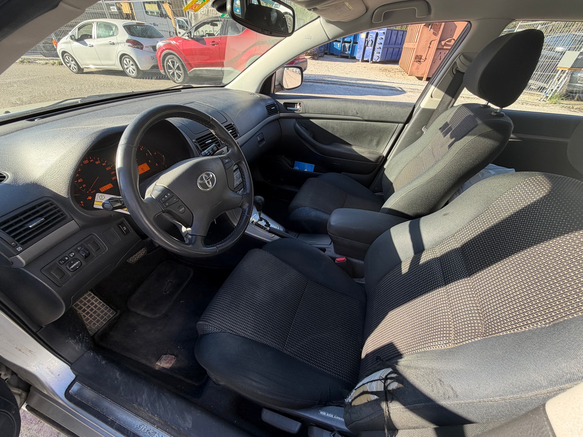 TOYOTA Avensis 2.4 D4 VVT-i Linea Sol Sportswagon T-Step5-image-7