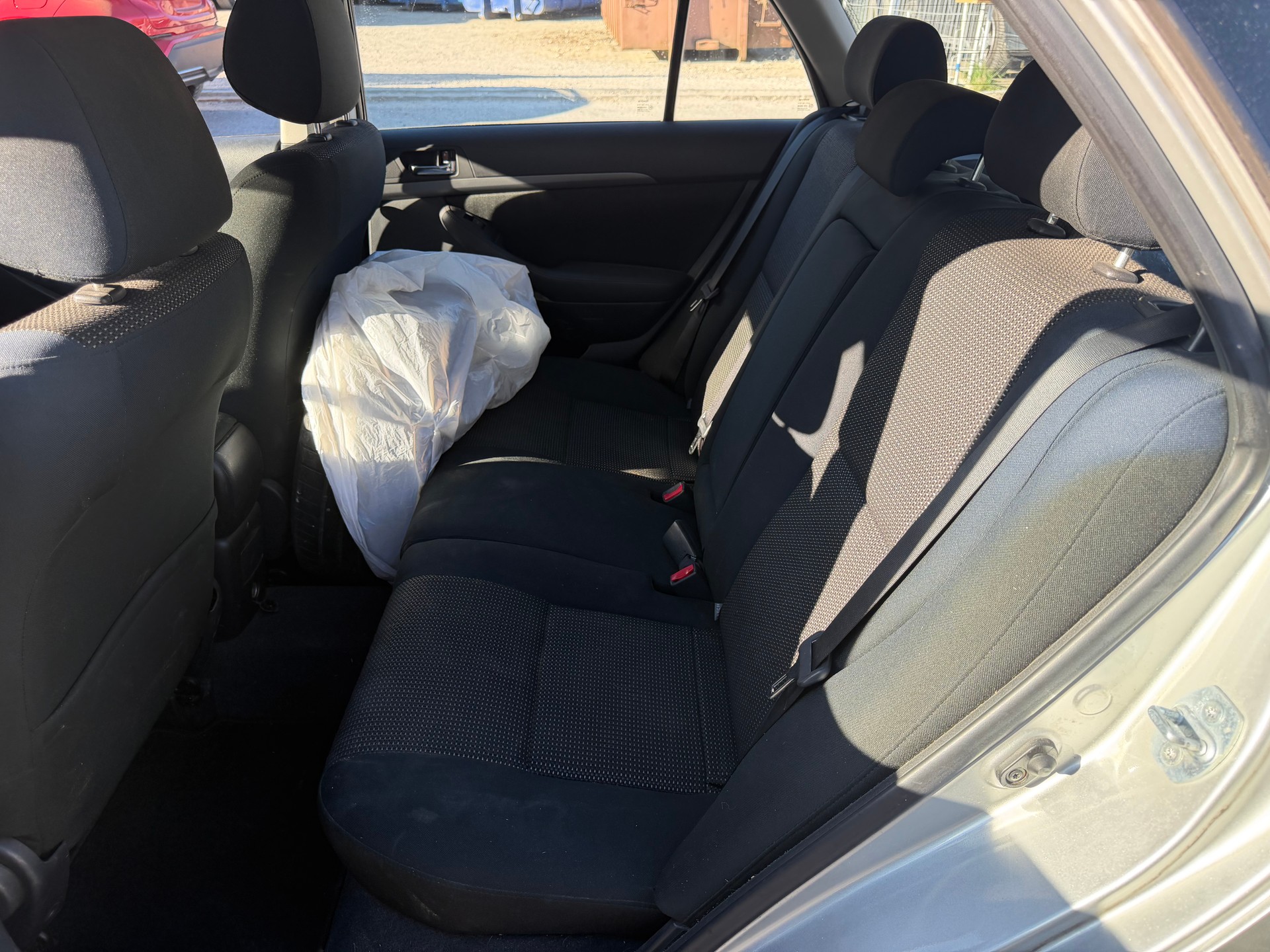TOYOTA Avensis 2.4 D4 VVT-i Linea Sol Sportswagon T-Step5-image-8