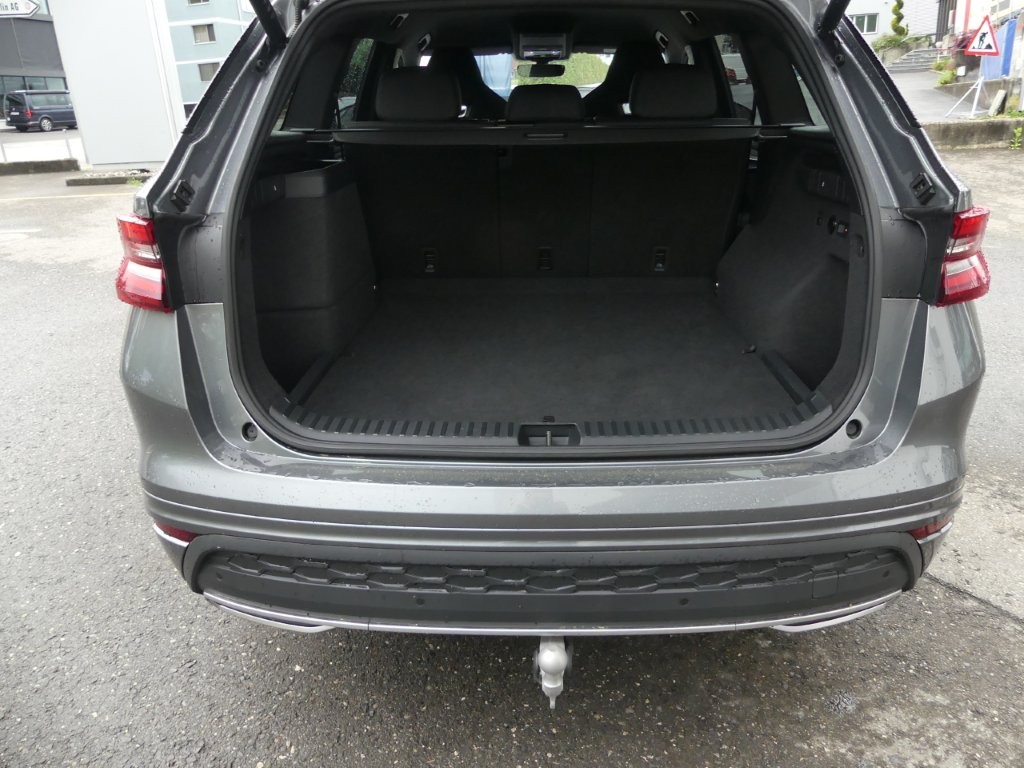 SKODA Kodiaq 1.5 TSI PHEV Sportline-showroom-element-3