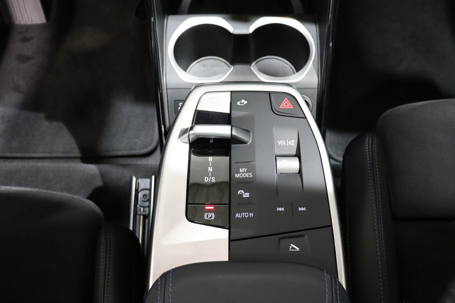 BMW X1 20d xDrive paddles-image-11