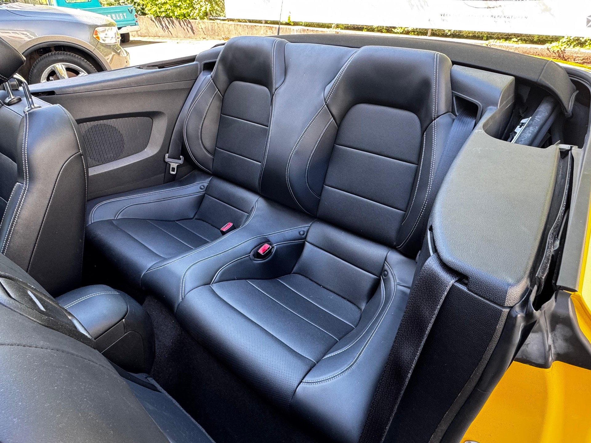 FORD Mustang Convertible 5.0 V8 GT Automat-image-10