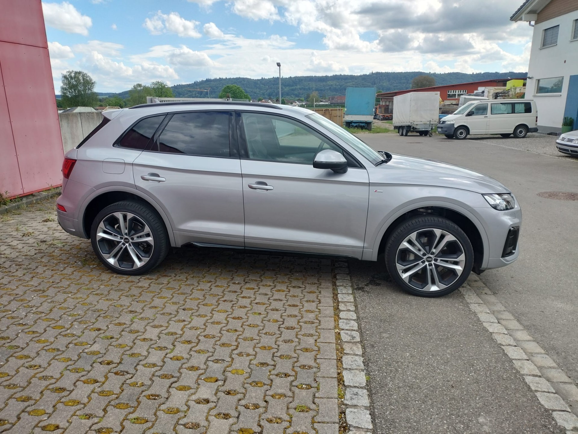 AUDI Audi Q5 55 TSFI e S Line Quattro-image-2
