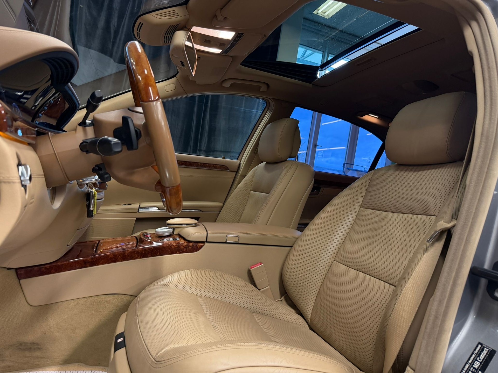 MERCEDES-BENZ S 500 L BlueEfficiency SS 4Matic 7G-Tronic-image-10