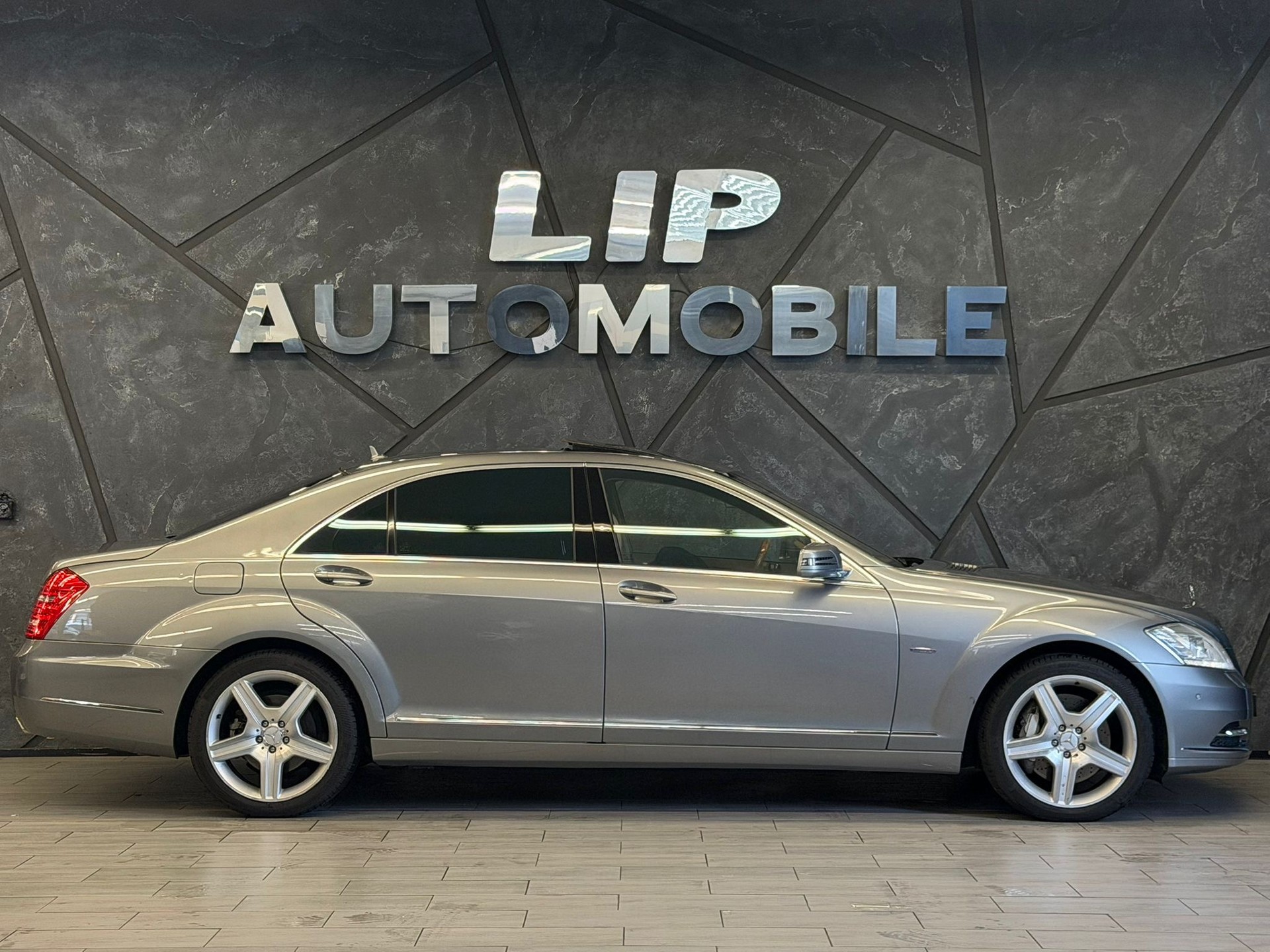 MERCEDES-BENZ S 500 L BlueEfficiency SS 4Matic 7G-Tronic-image-3