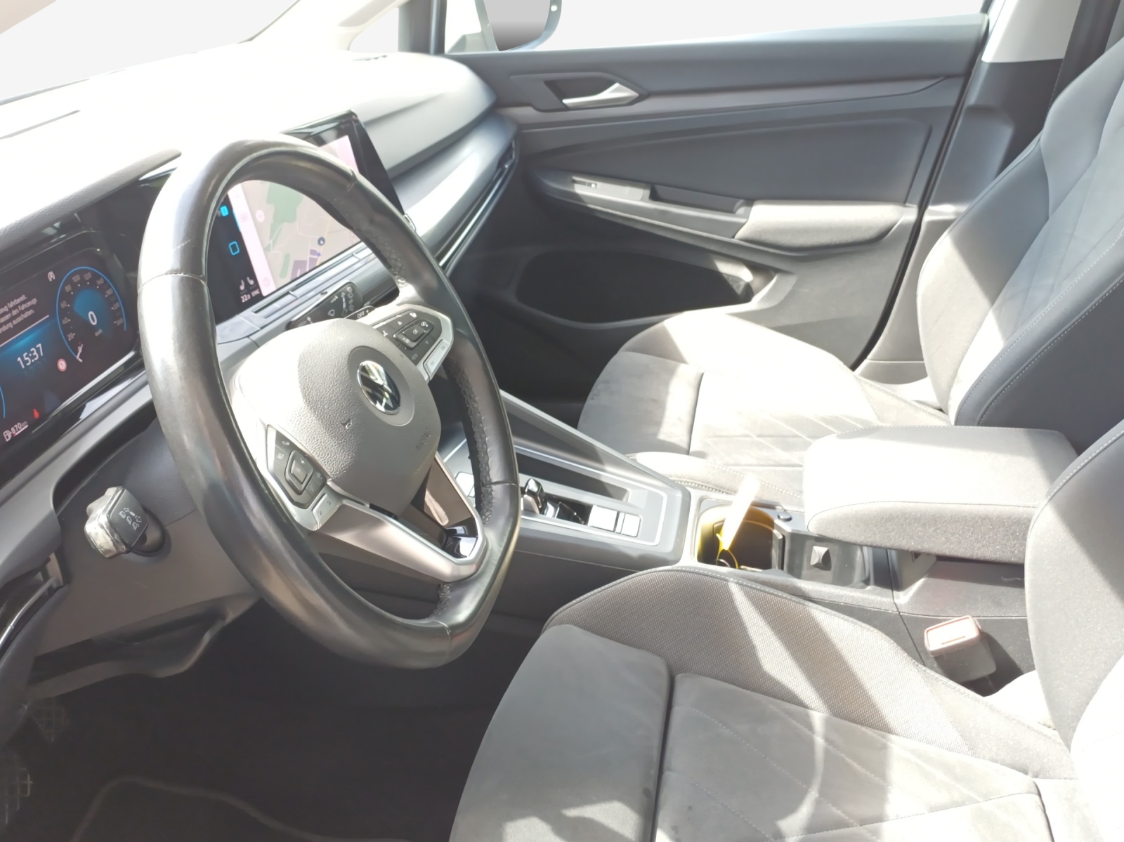 VW Golf 1.5 eTSI mHEV ACT Style DSG-image-7