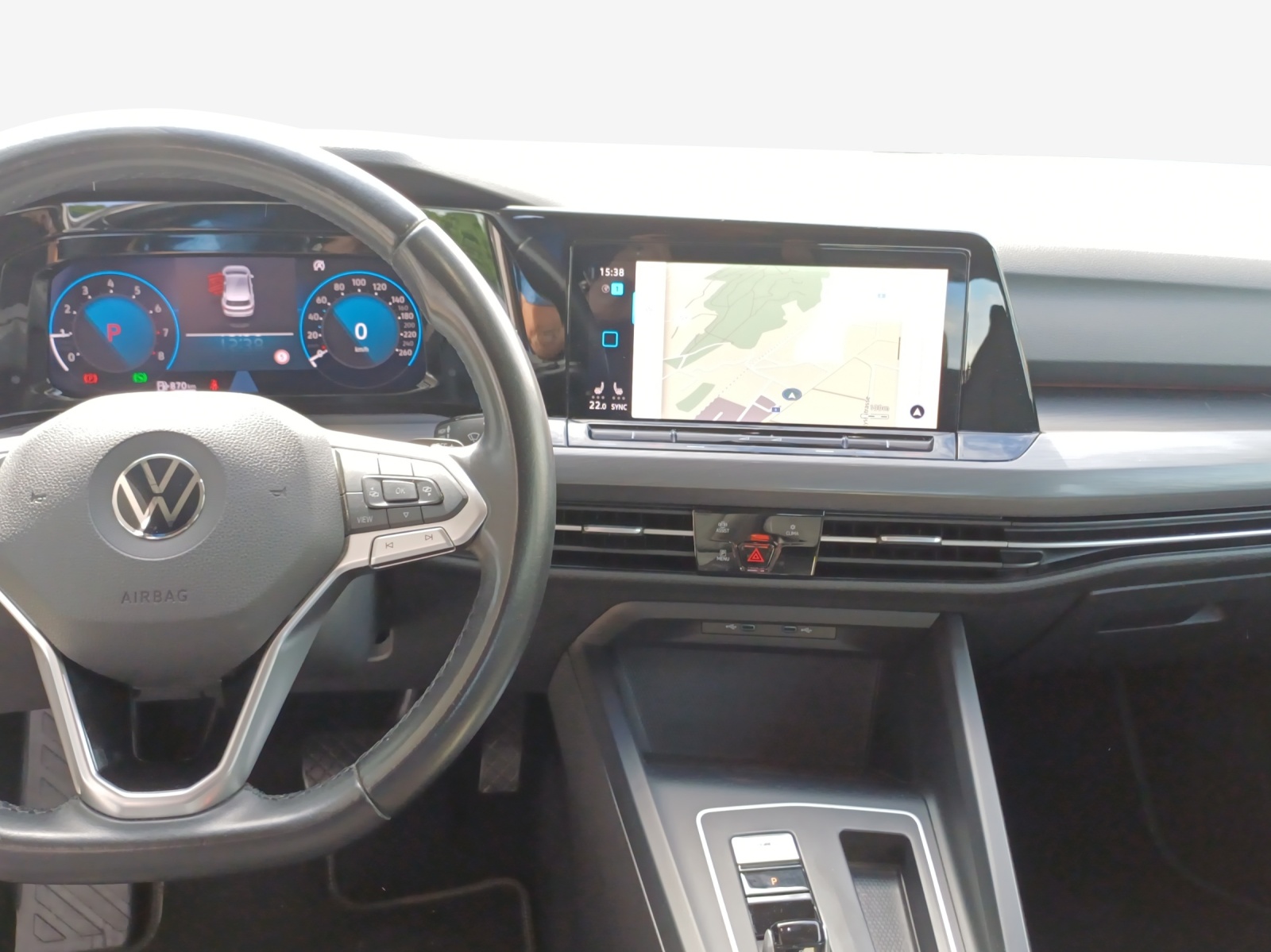 VW Golf 1.5 eTSI mHEV ACT Style DSG-image-8