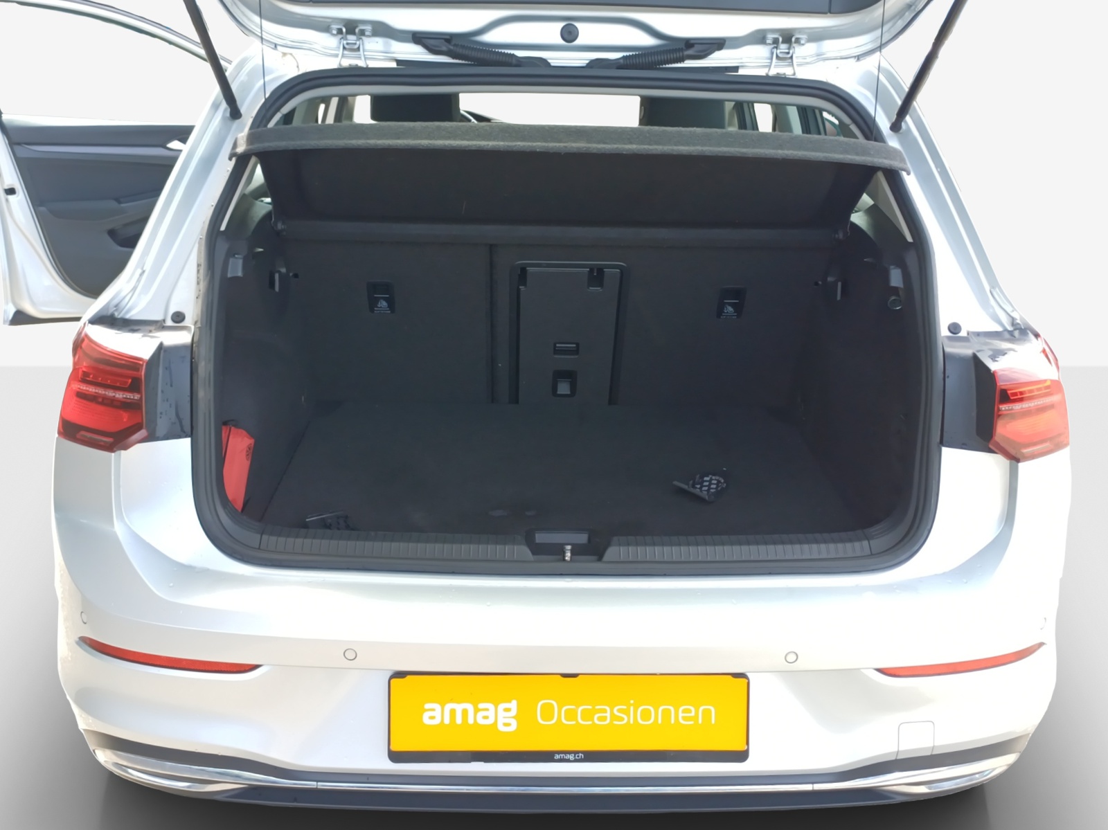 VW Golf 1.5 eTSI mHEV ACT Style DSG-image-12