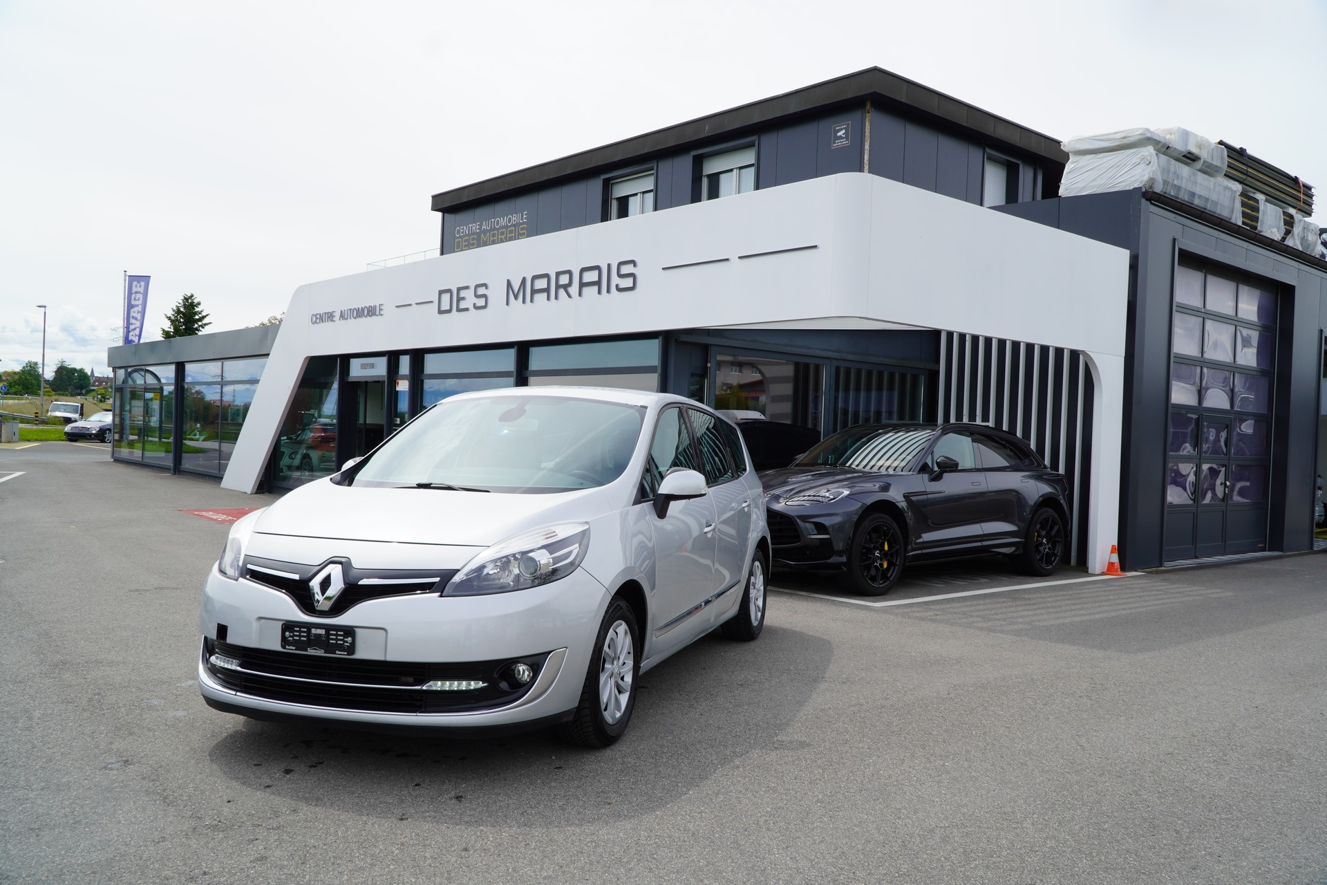 RENAULT Grand Scénic 2.0 16V Dynamique X-Tronic CVT-showroom-element-3