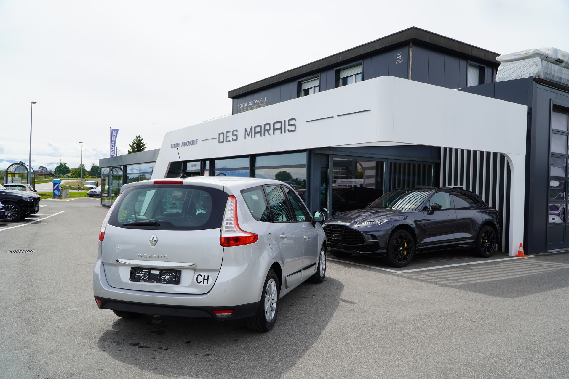 RENAULT Grand Scénic 2.0 16V Dynamique X-Tronic CVT-image-6