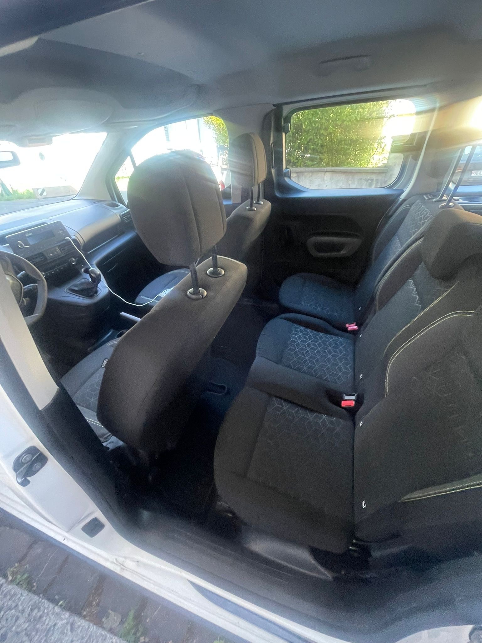 PEUGEOT Rifter Long 1.5 BlueHDi 7PL Active-image-6