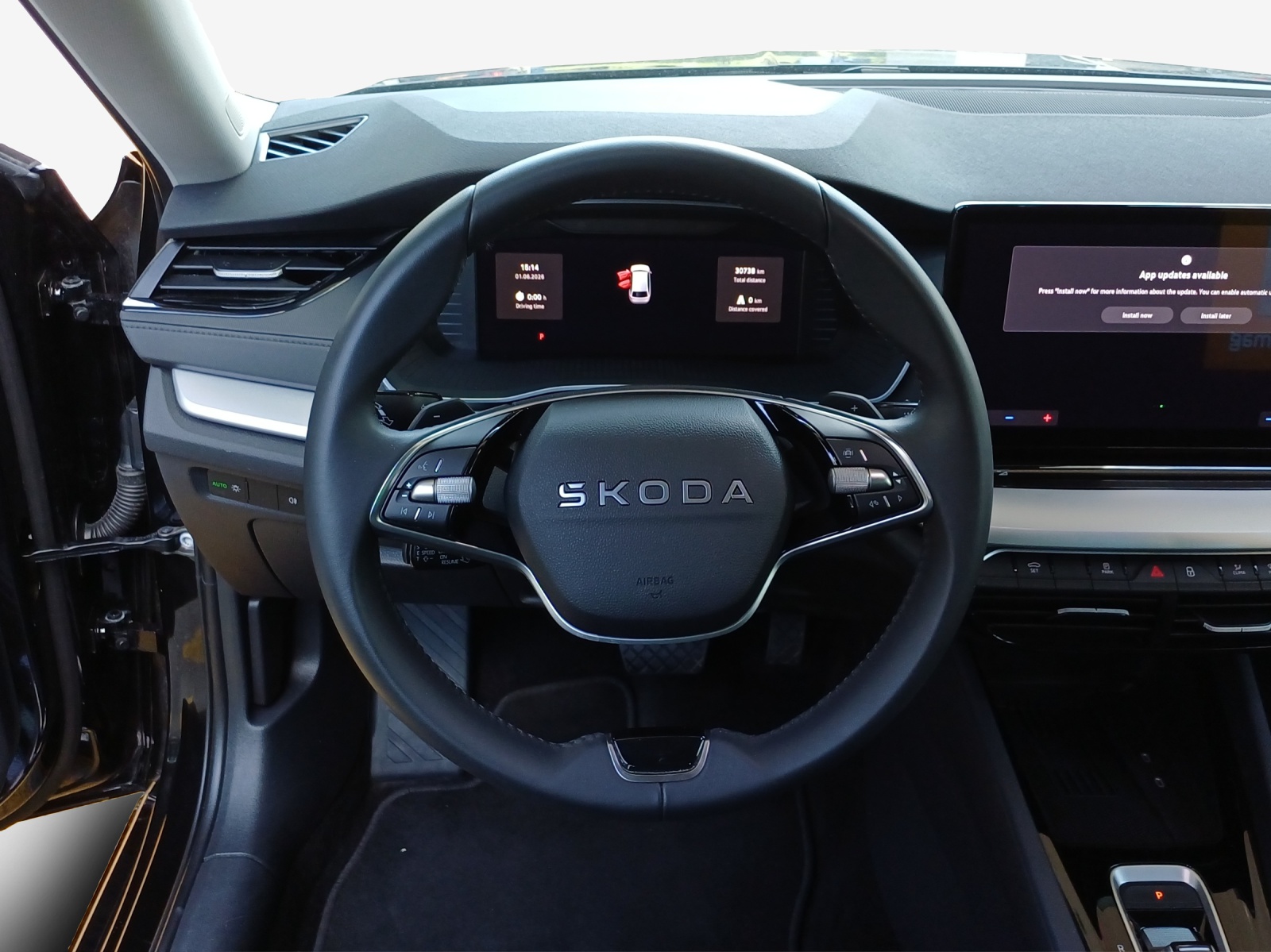 SKODA Octavia Combi 1.5 TSI mHEV DSG Dynamic-image-9