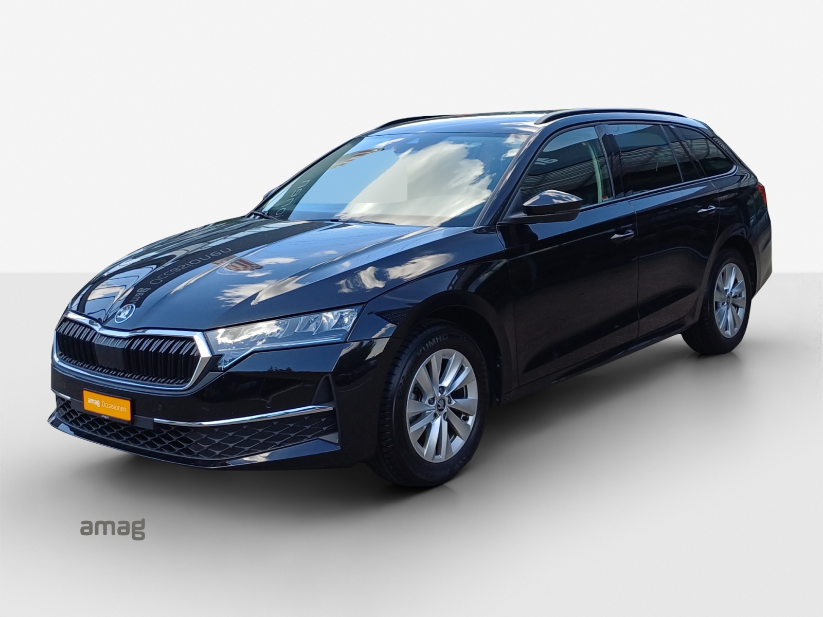 SKODA Octavia Combi 1.5 TSI mHEV DSG Dynamic-image-0